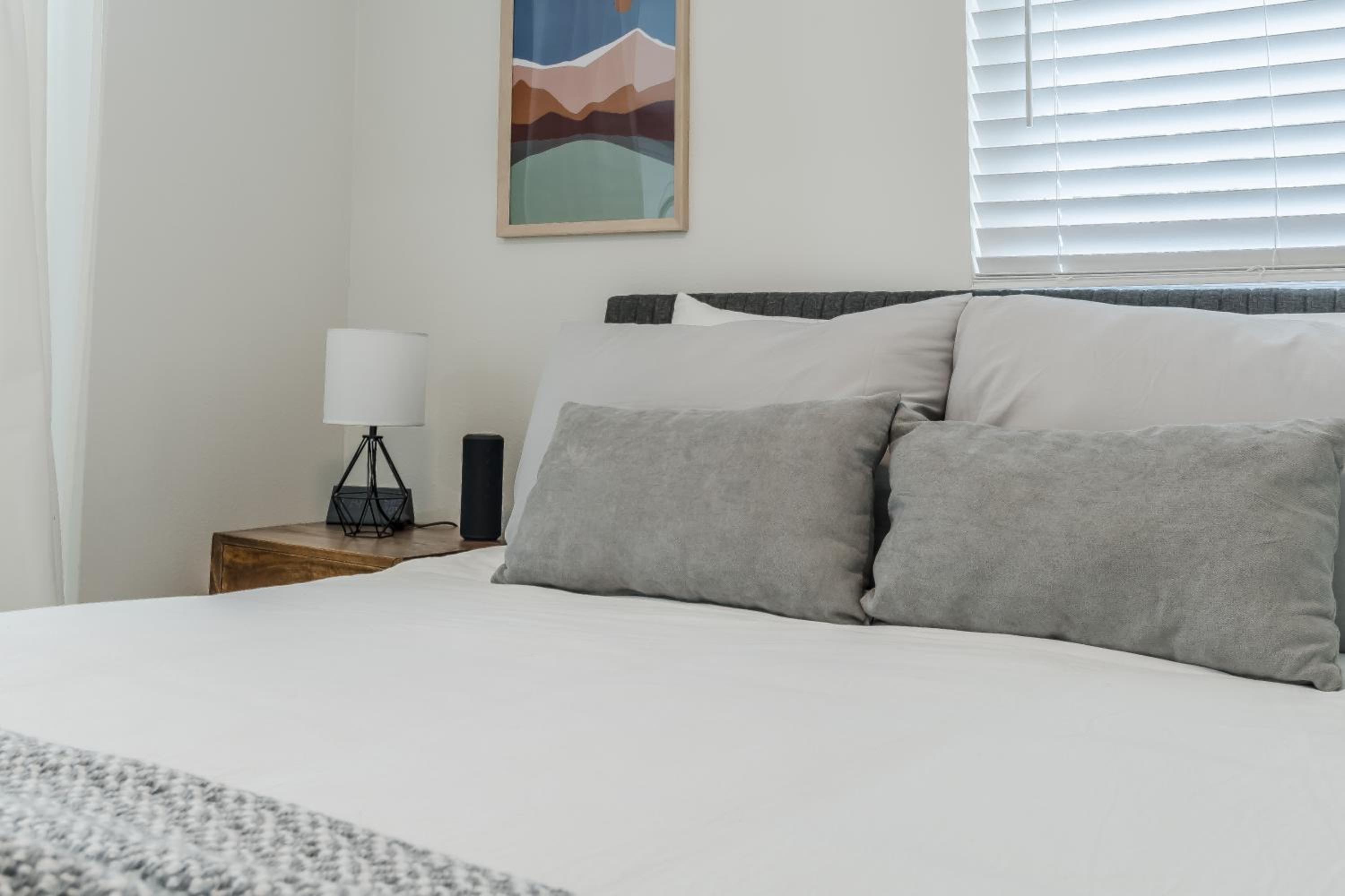 Luxury Tiny Home 2 Miles from Downtown Orlando
