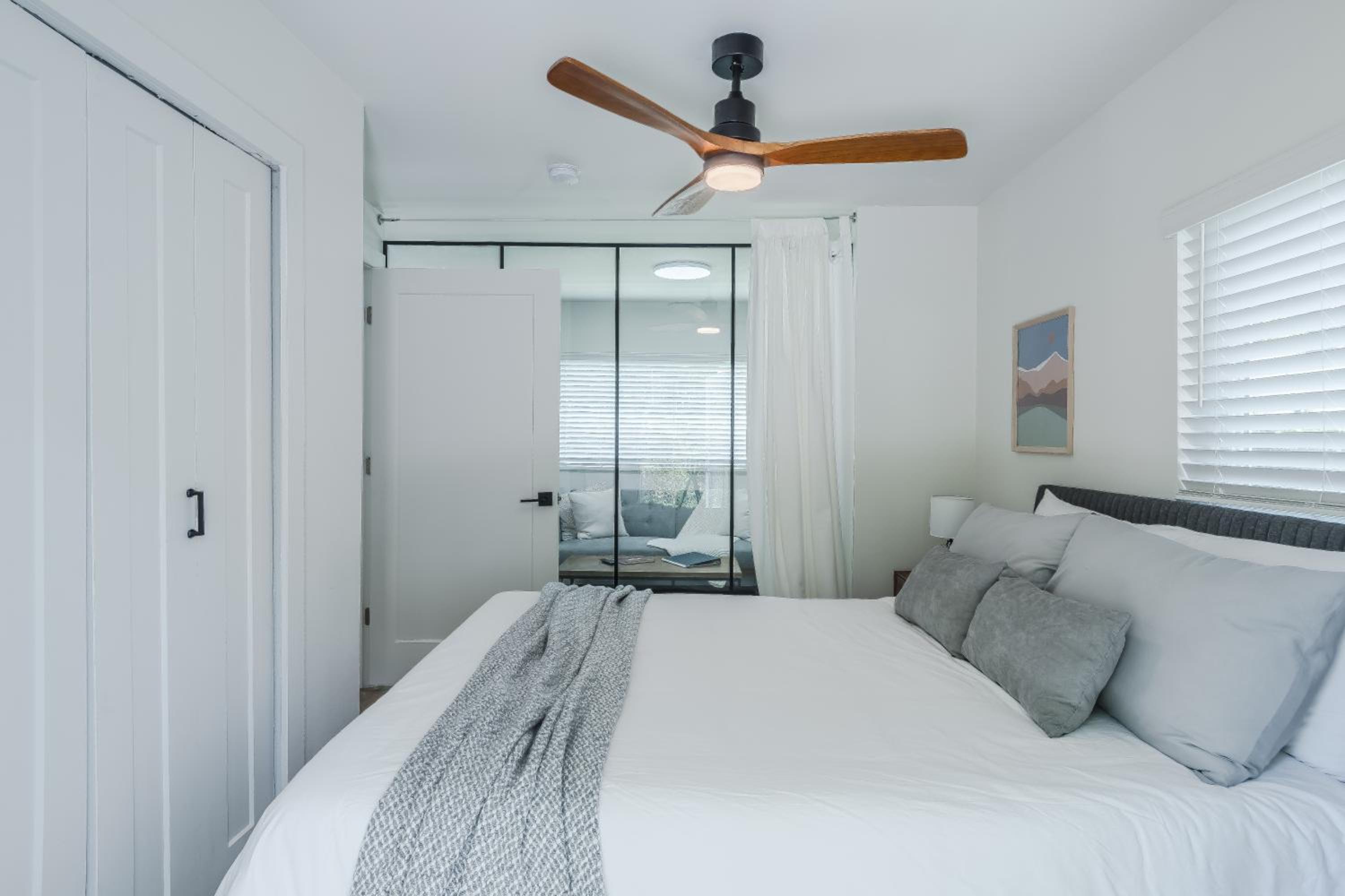 Luxury Tiny Home 2 Miles from Downtown Orlando