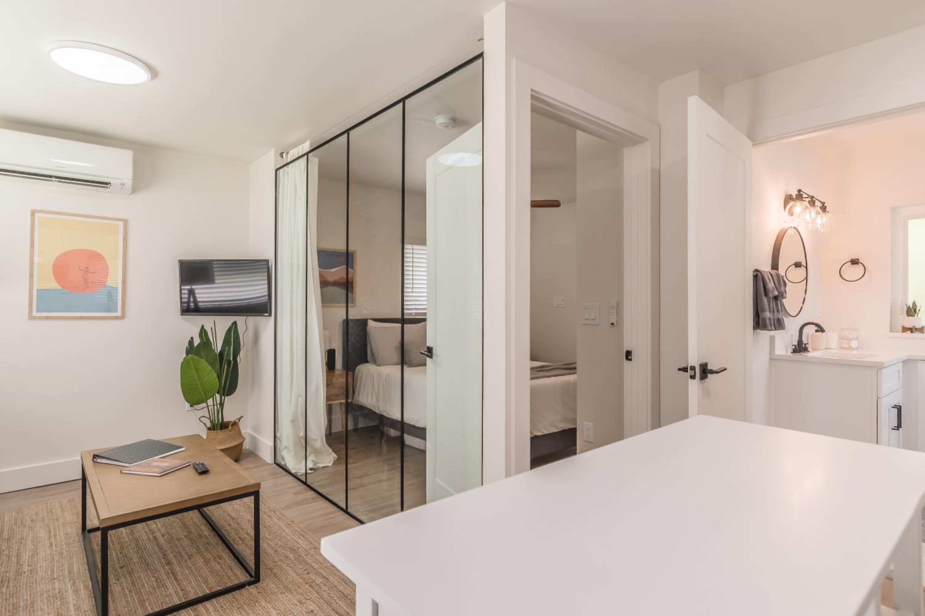Luxury Tiny Home 2 Miles from Downtown Orlando