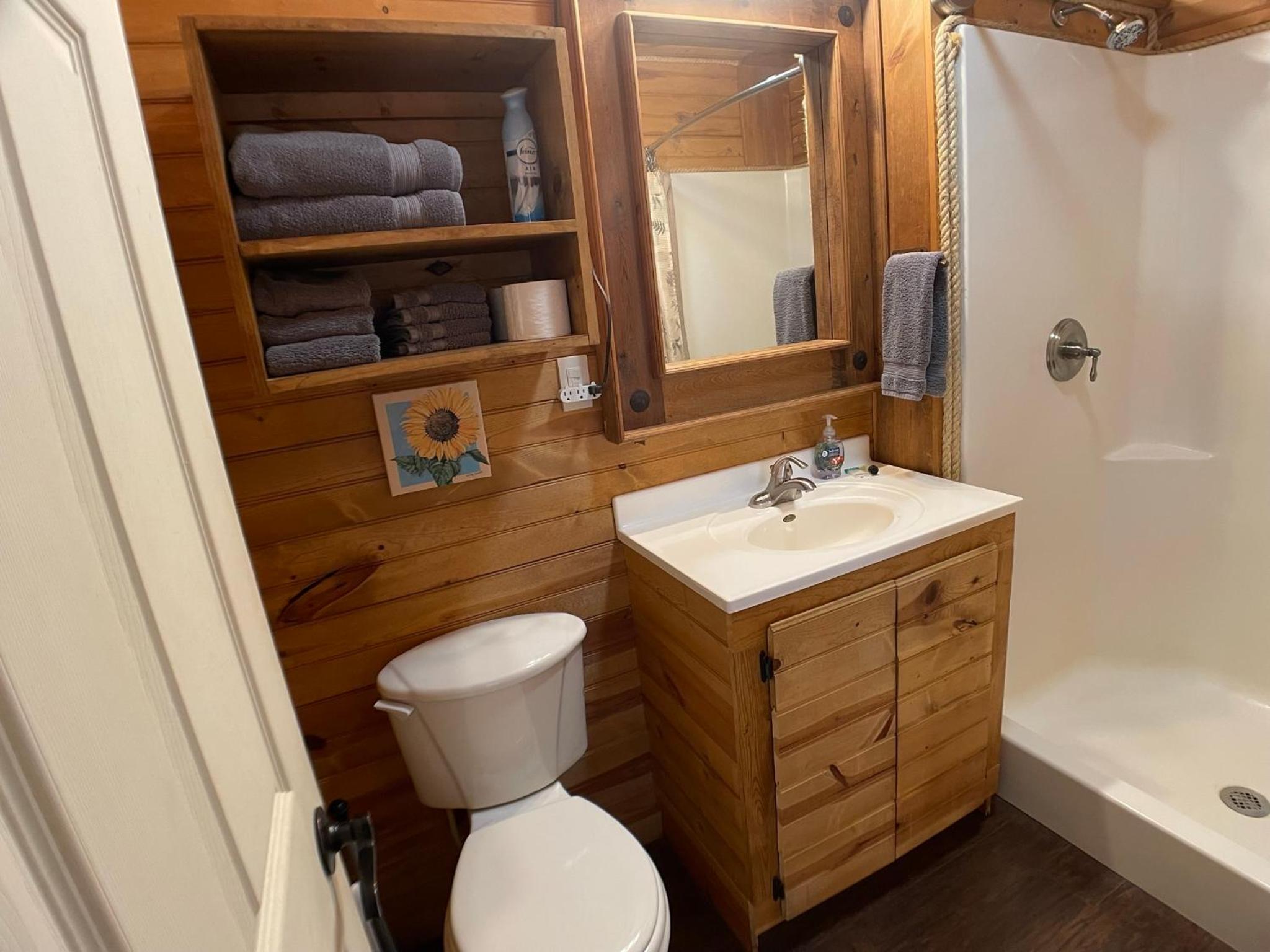 Walnut Canyon Cabins