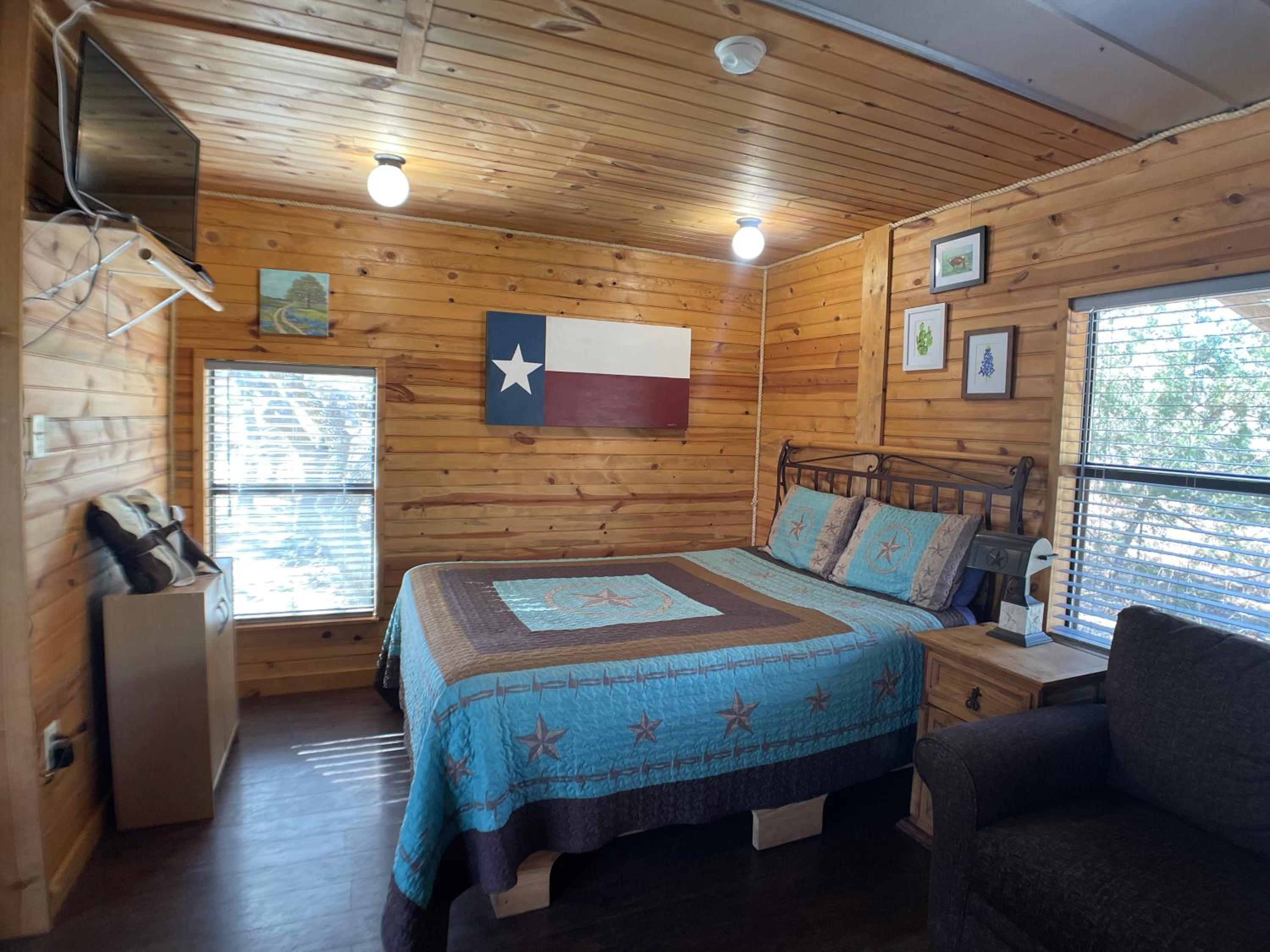 Walnut Canyon Cabins