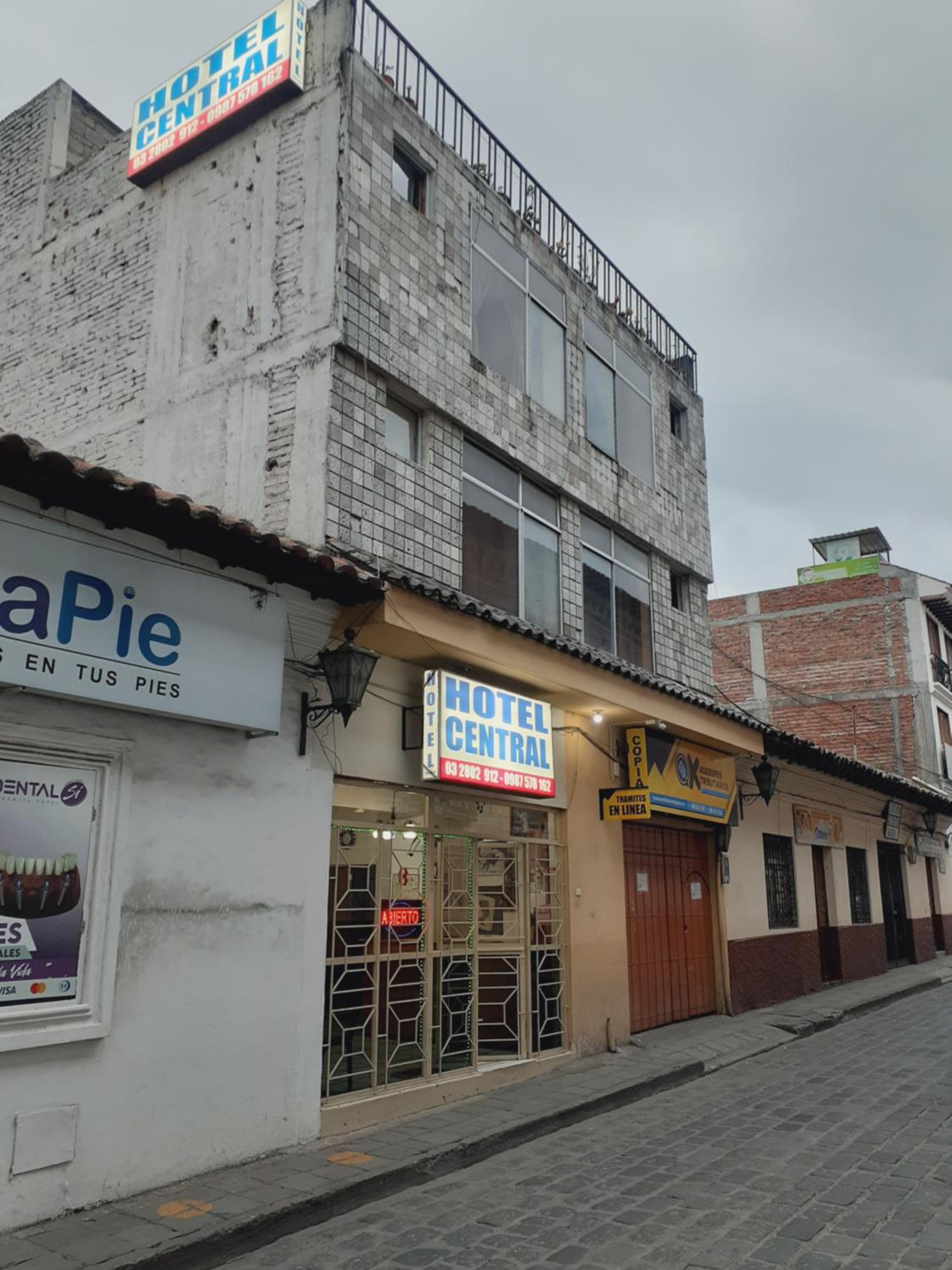 Hotel Central - Image 1