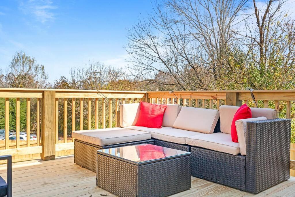 Pet Friendly & Great Outdoor Space Close to Downtown view 5