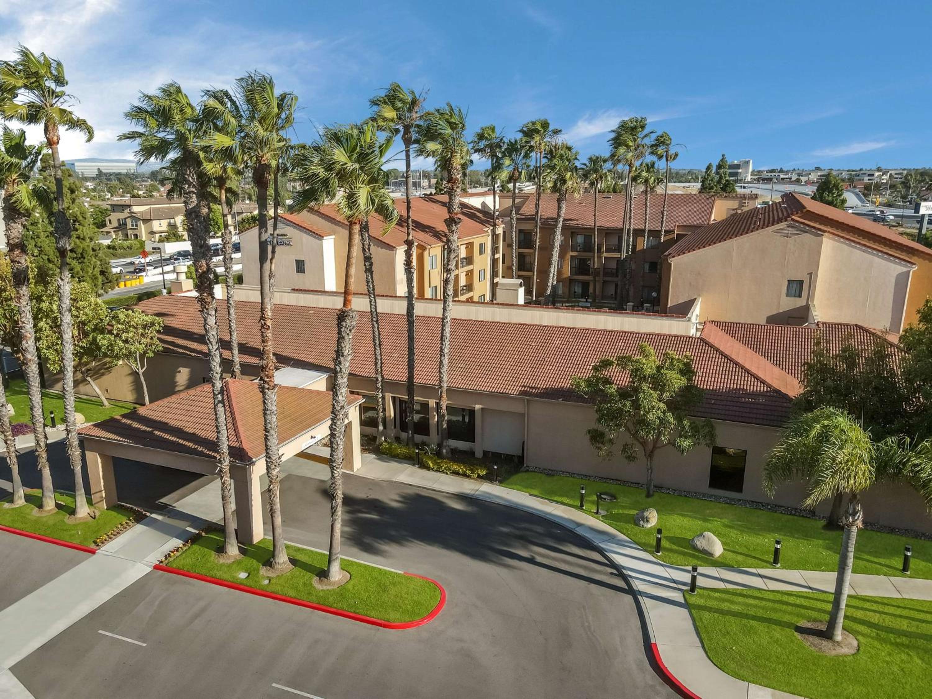 Hotel Sonesta Select Huntington Beach Fountain Valley - Image 1