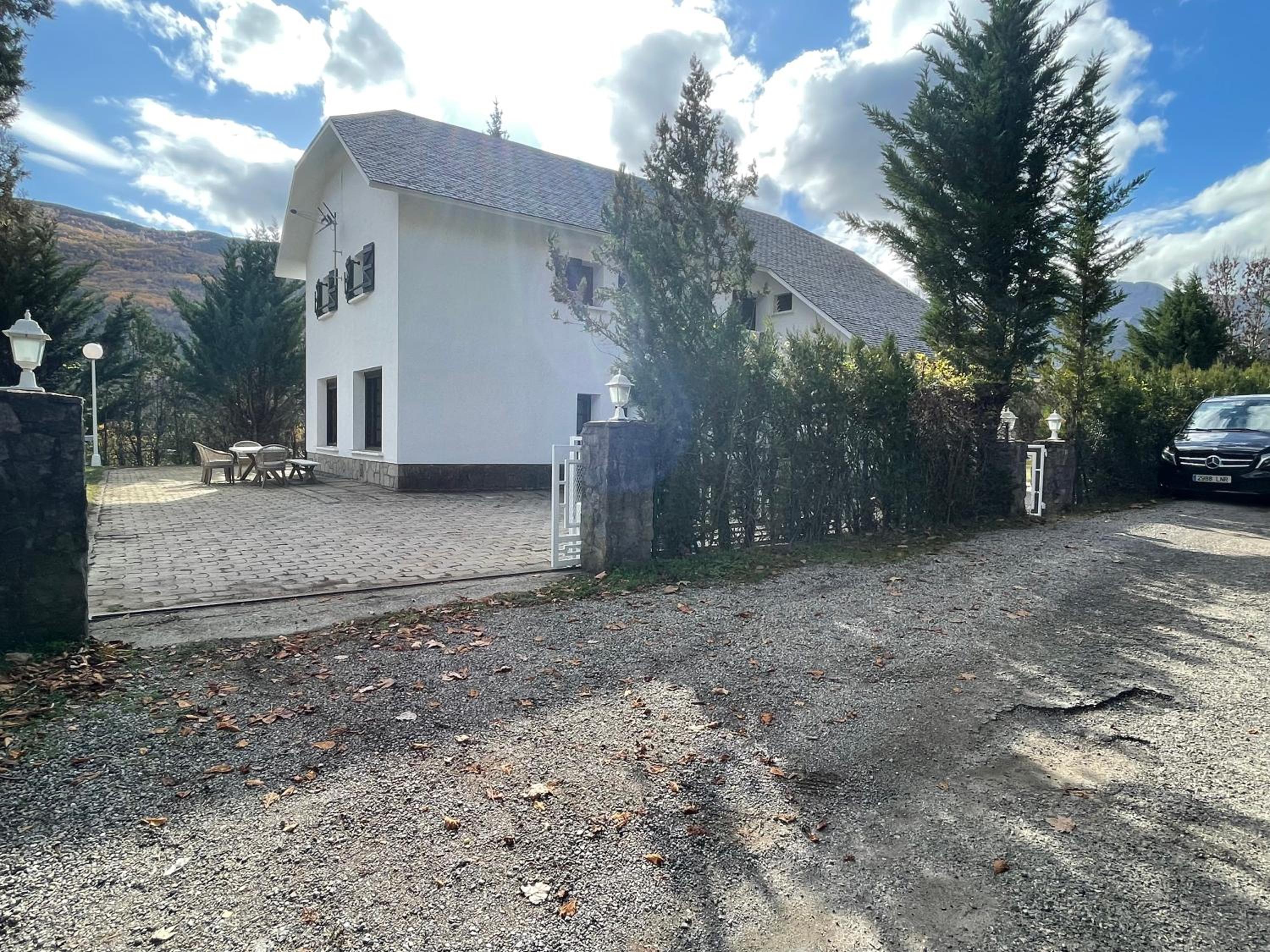 Photo 46