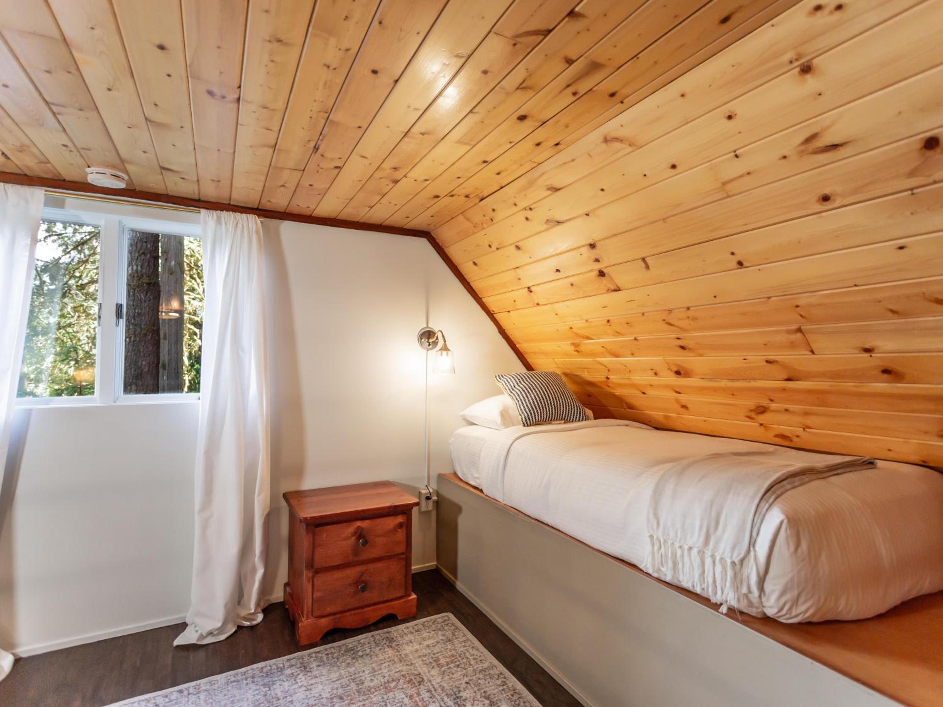 Birdhouse Cottage