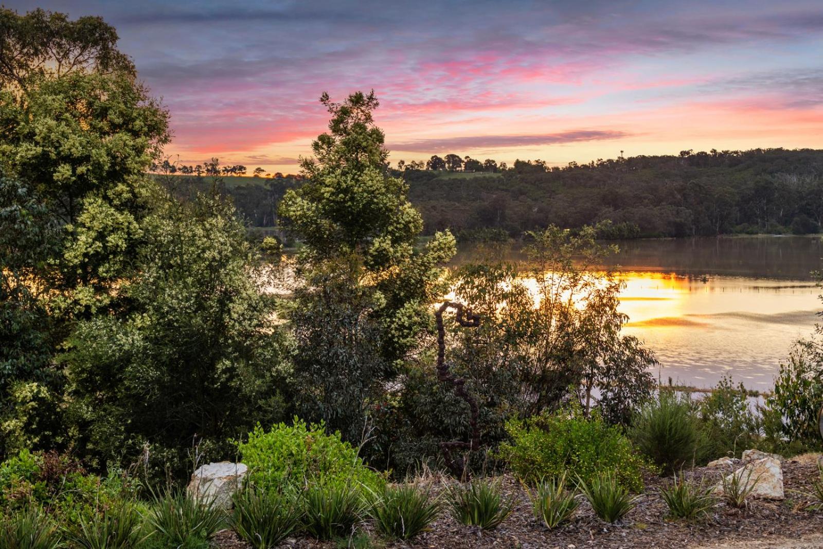 Sunset Cottage - Yarra Valley