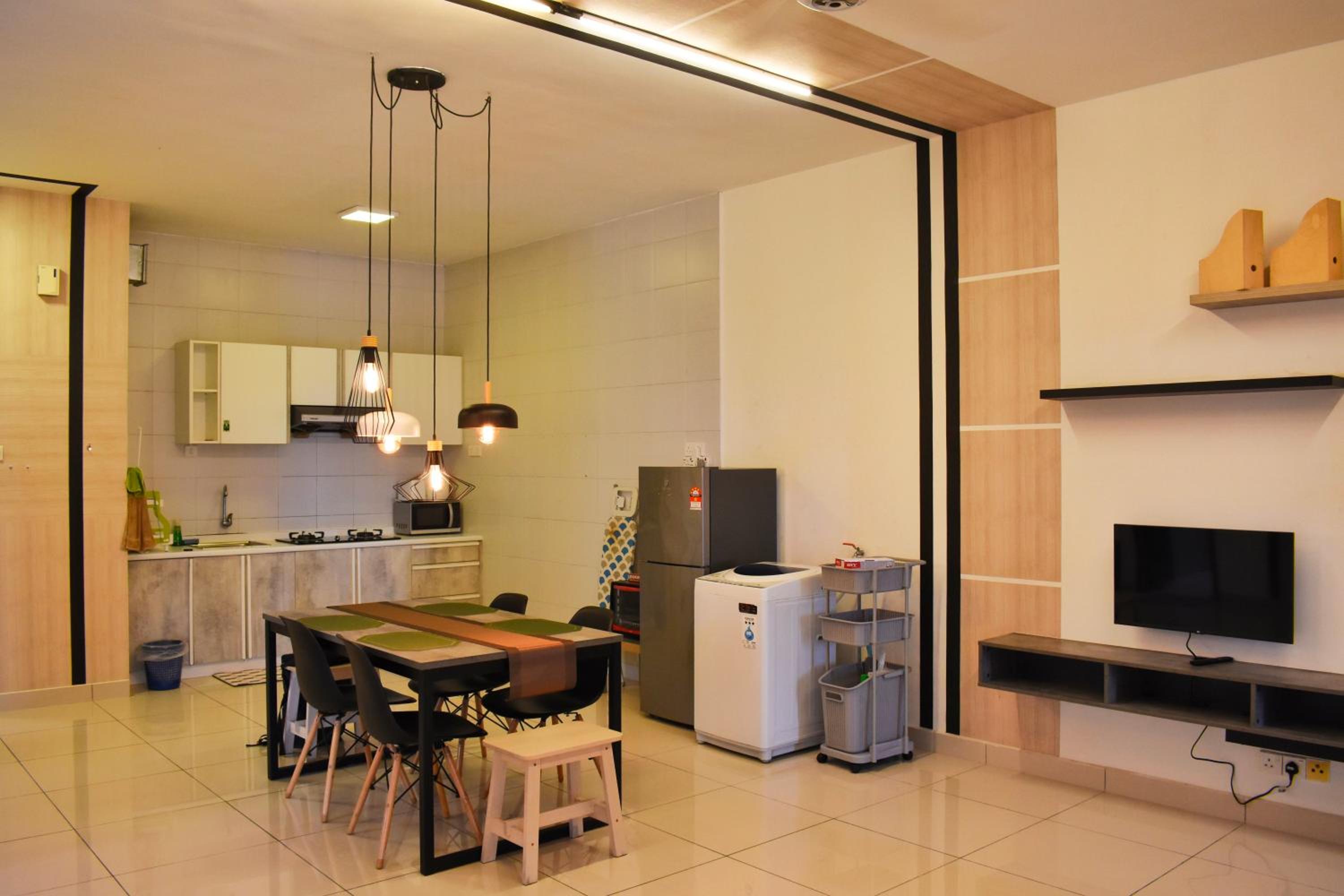 DaMen Homestay @SubangHomeStay