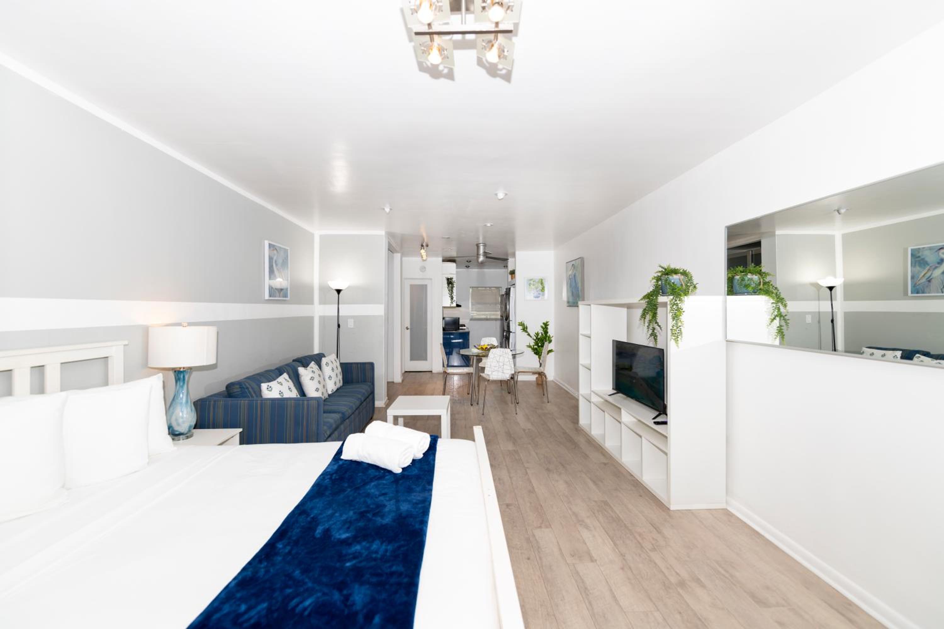 Sofi Beach Apartments