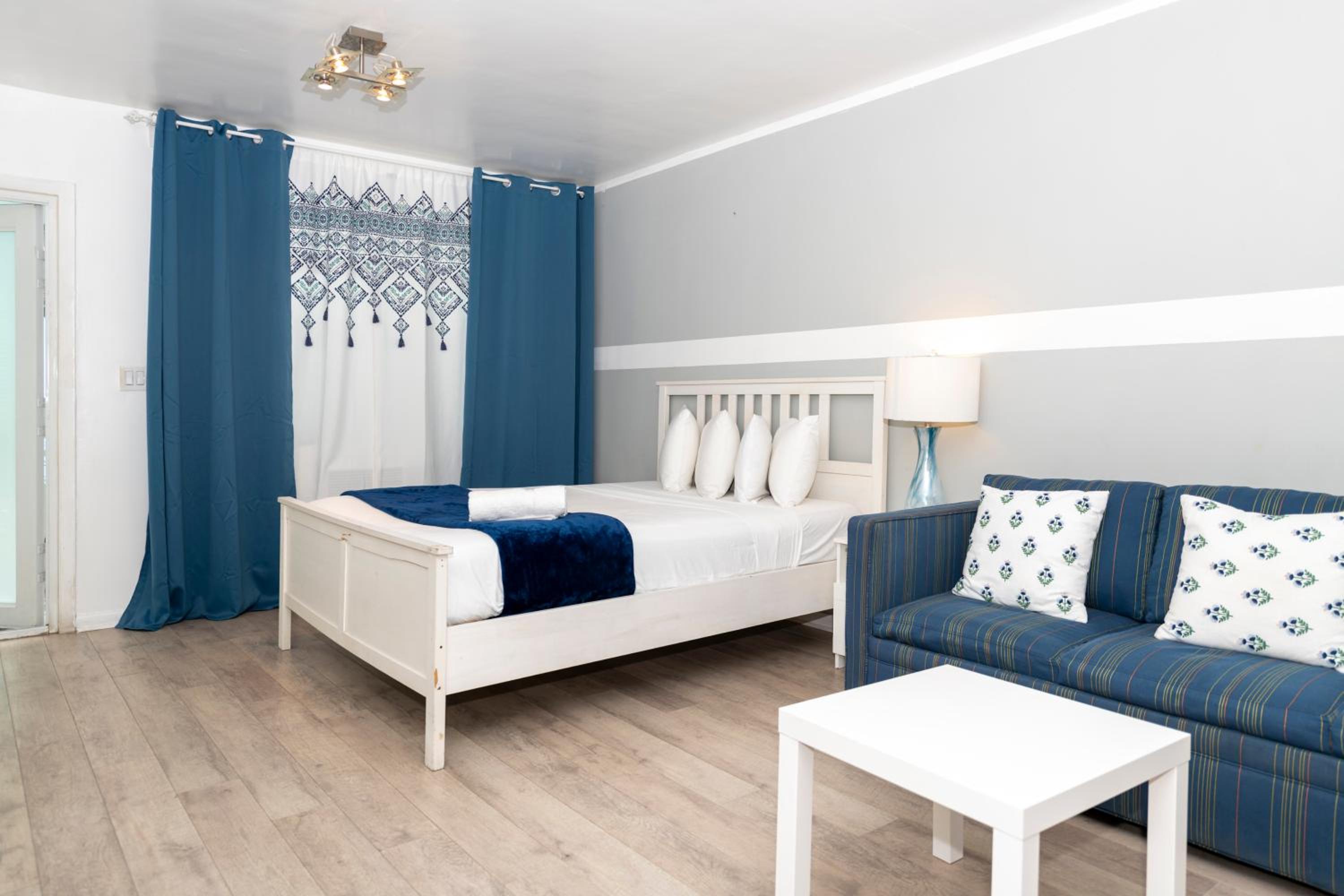 Sofi Beach Apartments