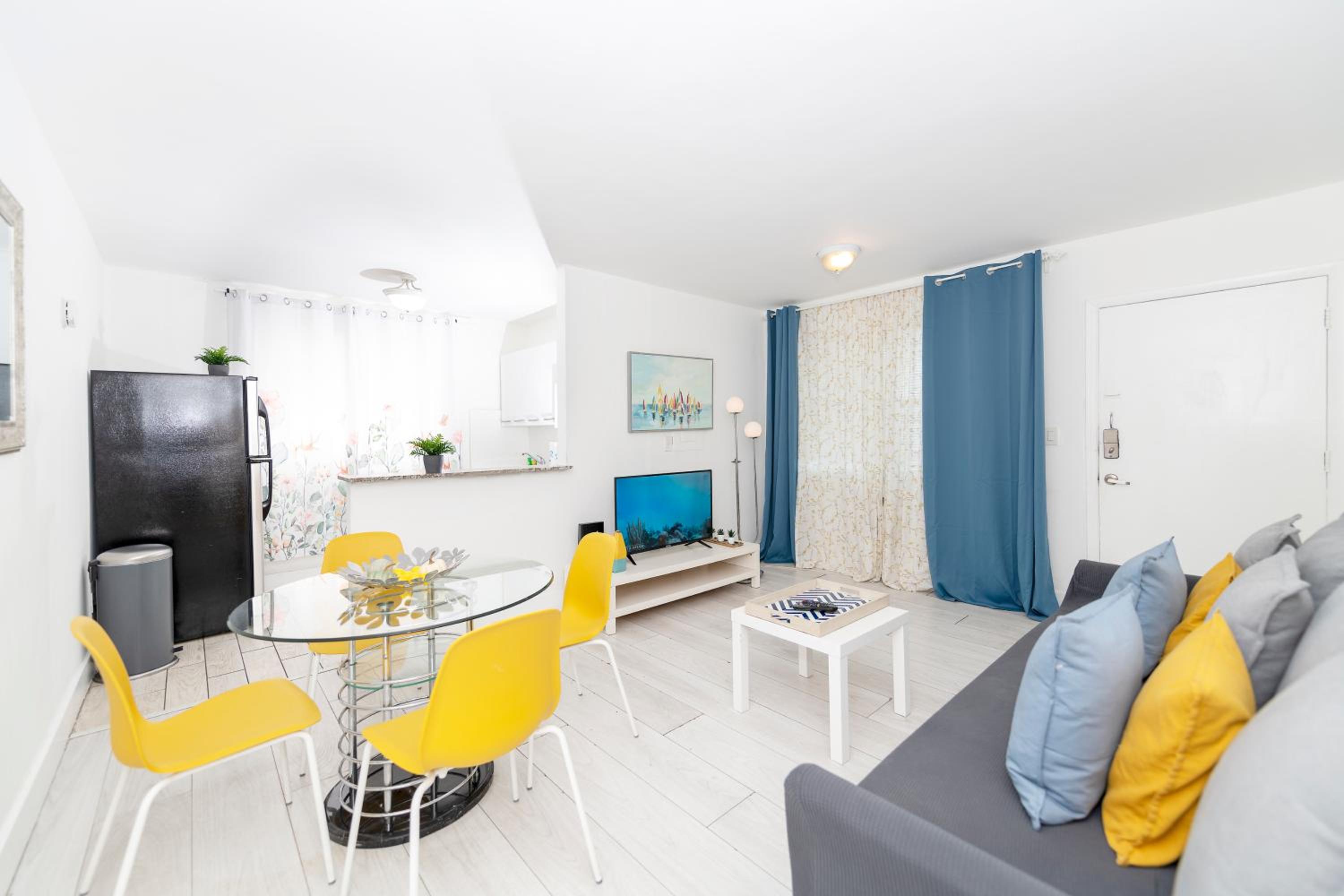 Sofi Beach Apartments