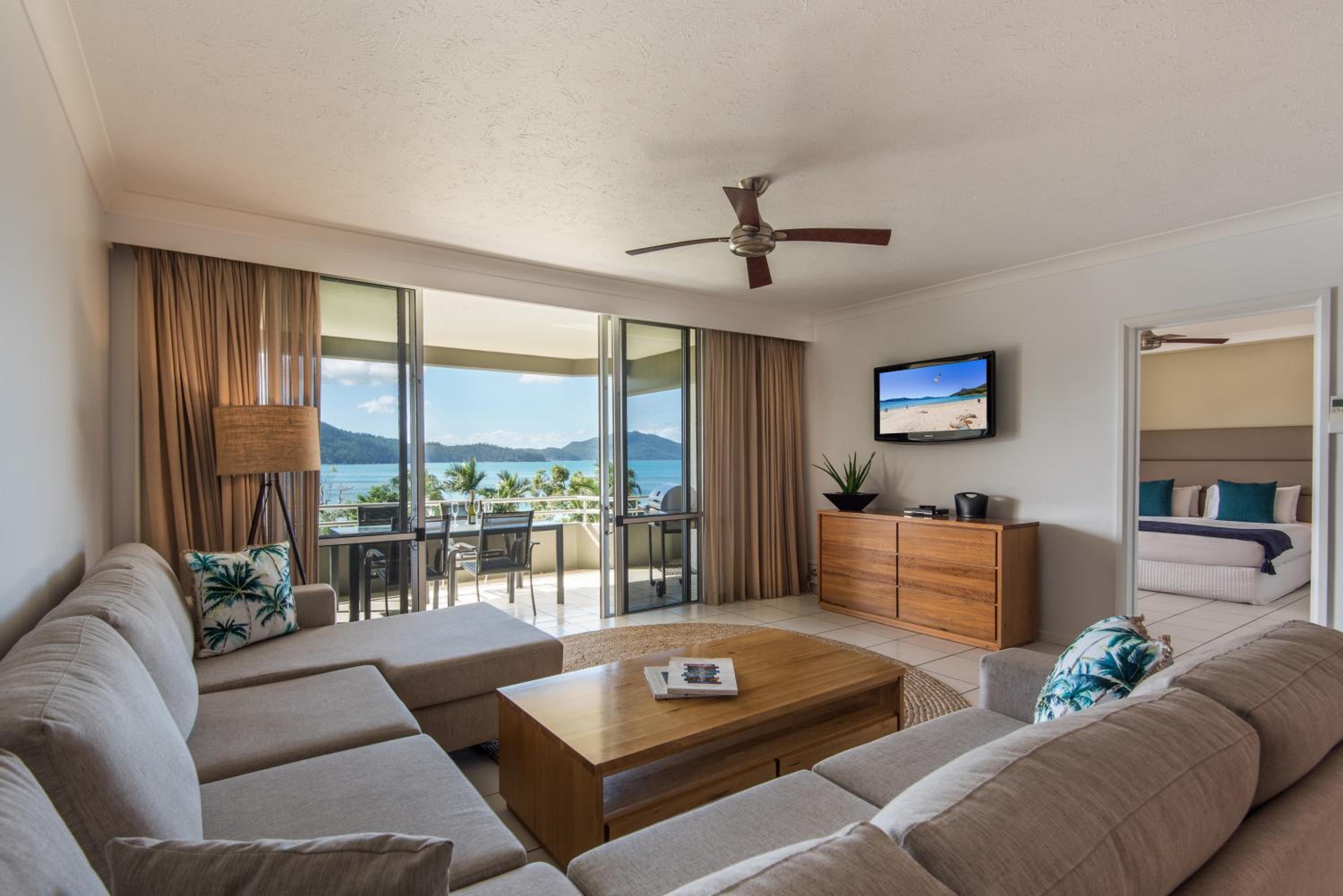Hibiscus Apartments on Hamilton Island by HIHA