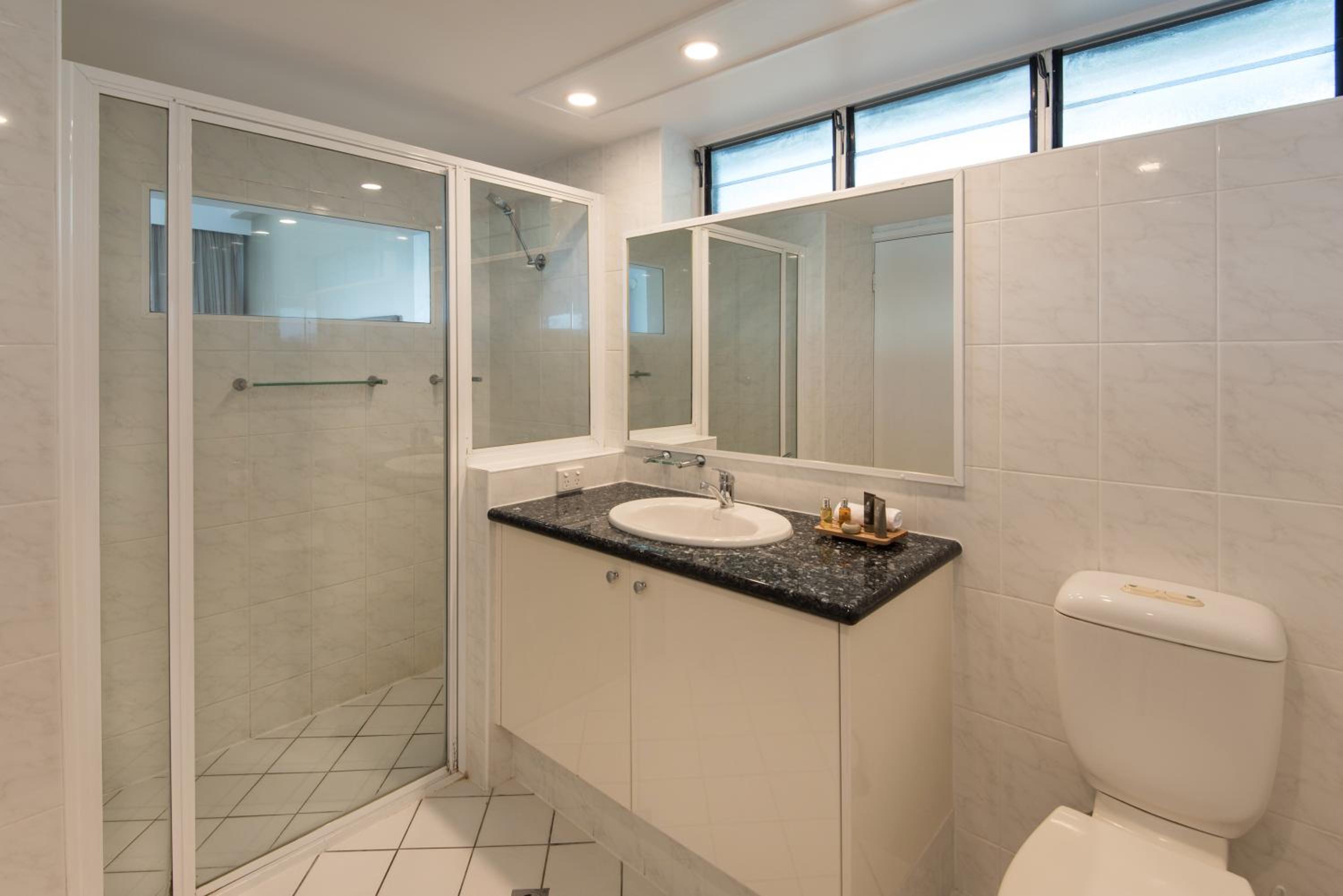 Hibiscus Apartments on Hamilton Island by HIHA