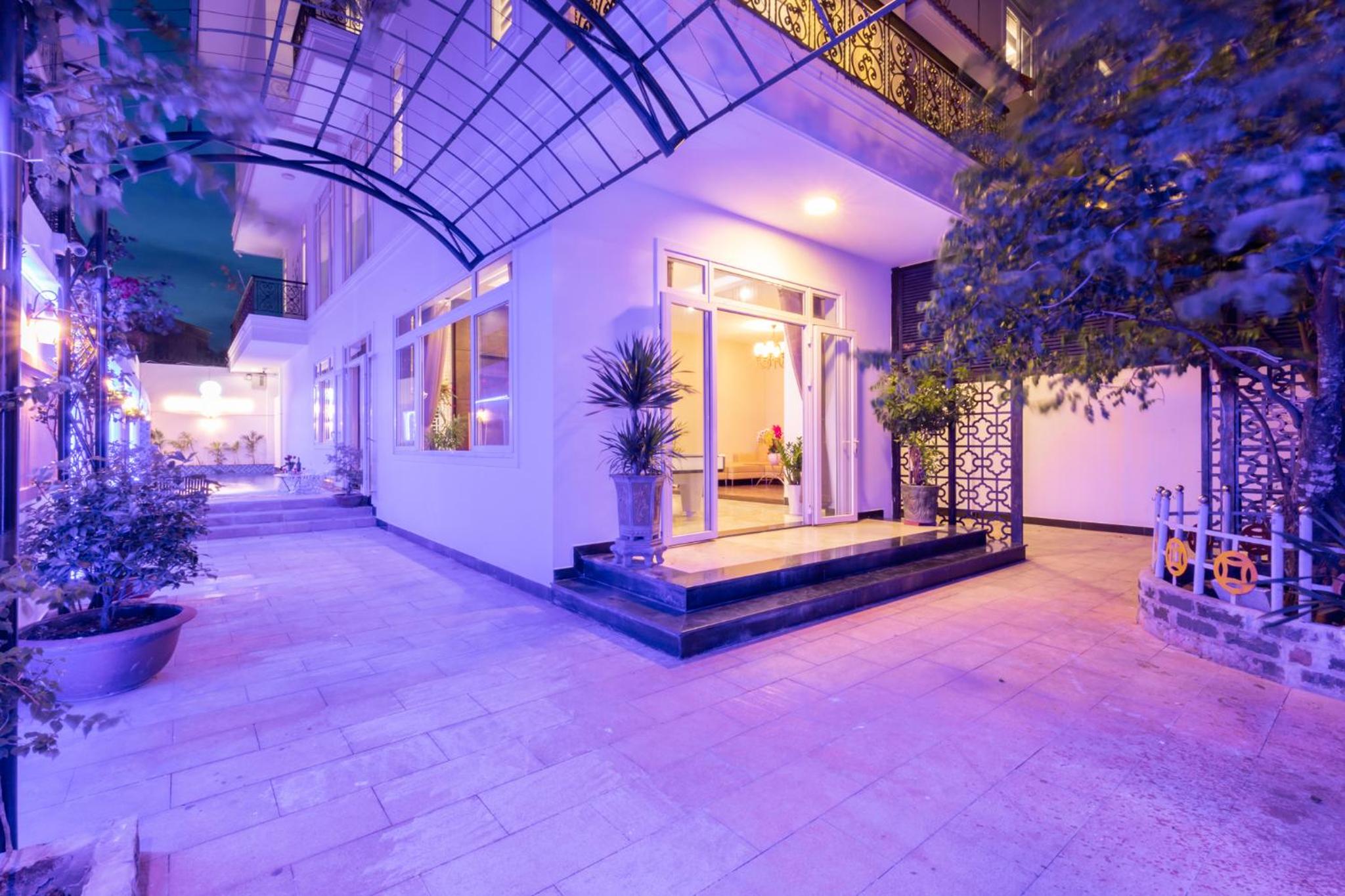 Villa E7 view 2