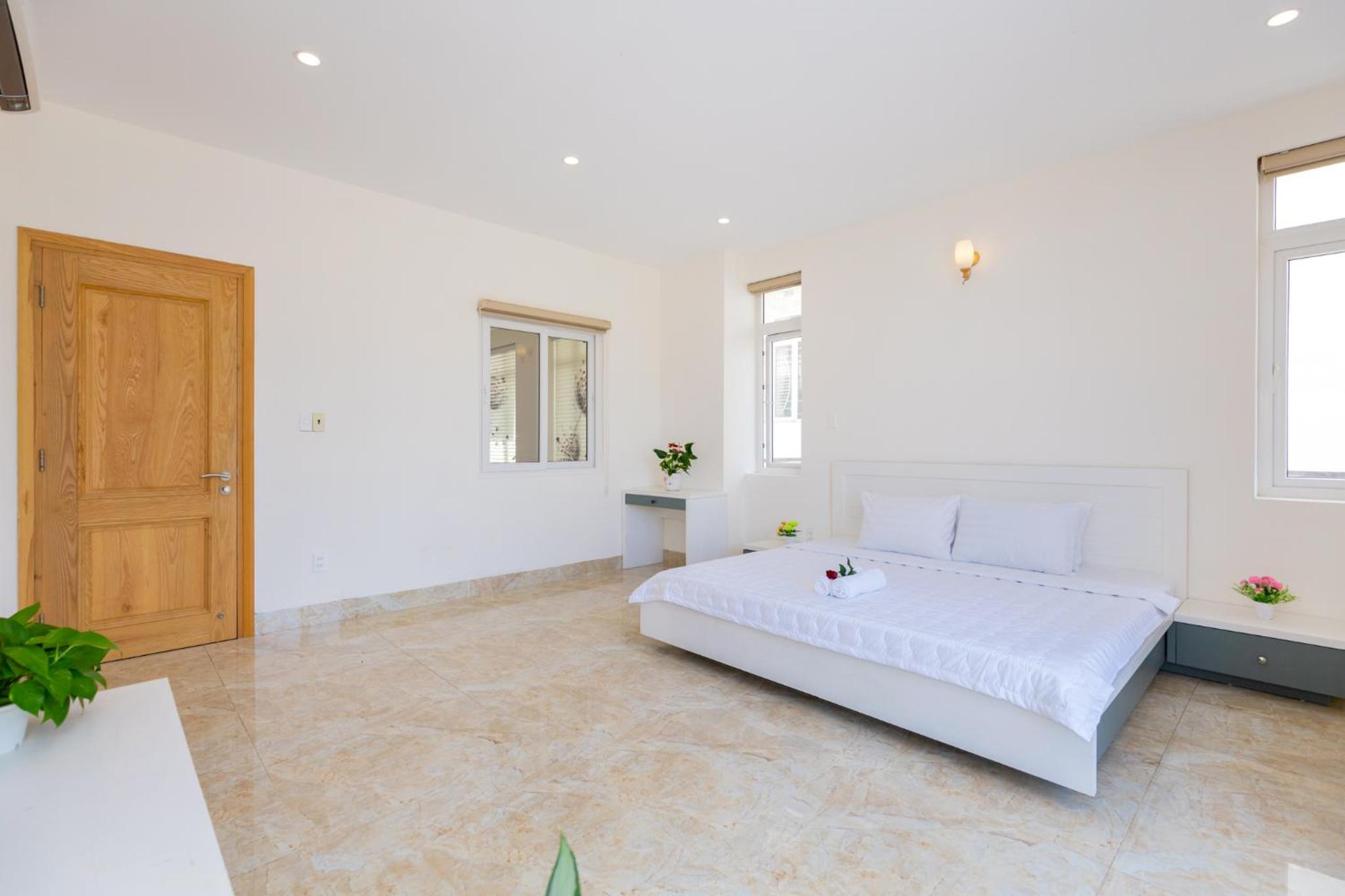Villa E7 view 4
