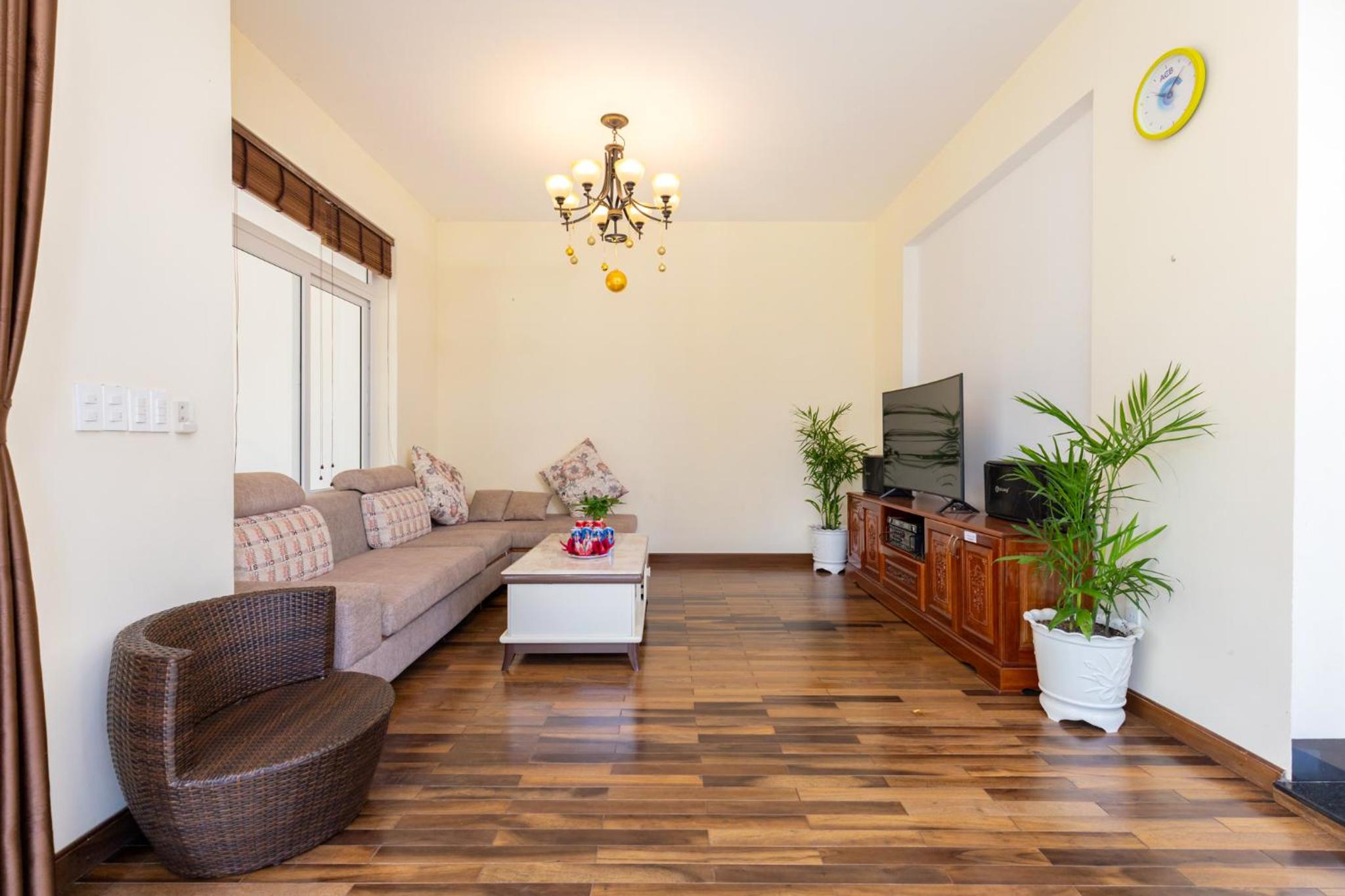 Villa E8 view 4