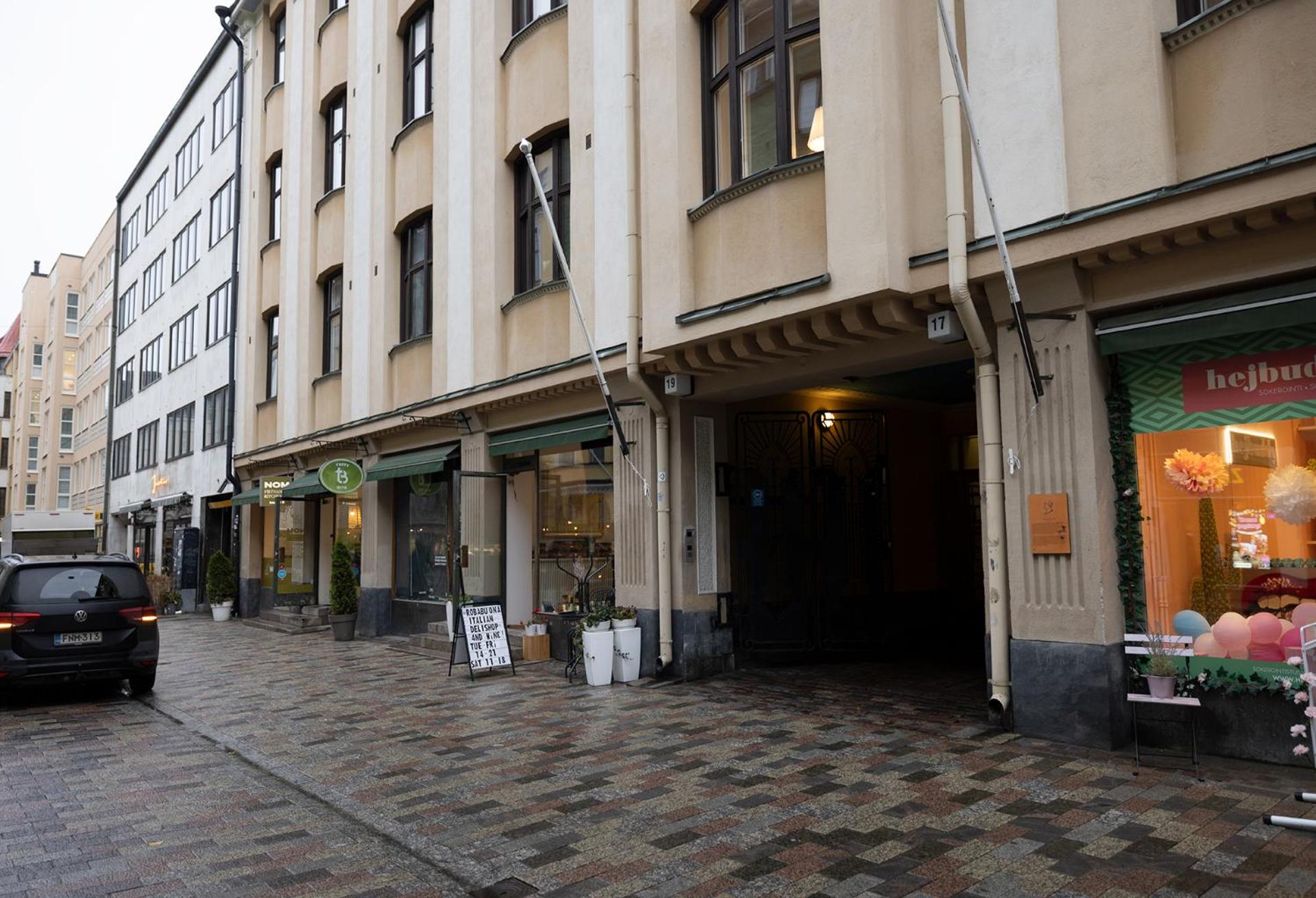 Photo 18