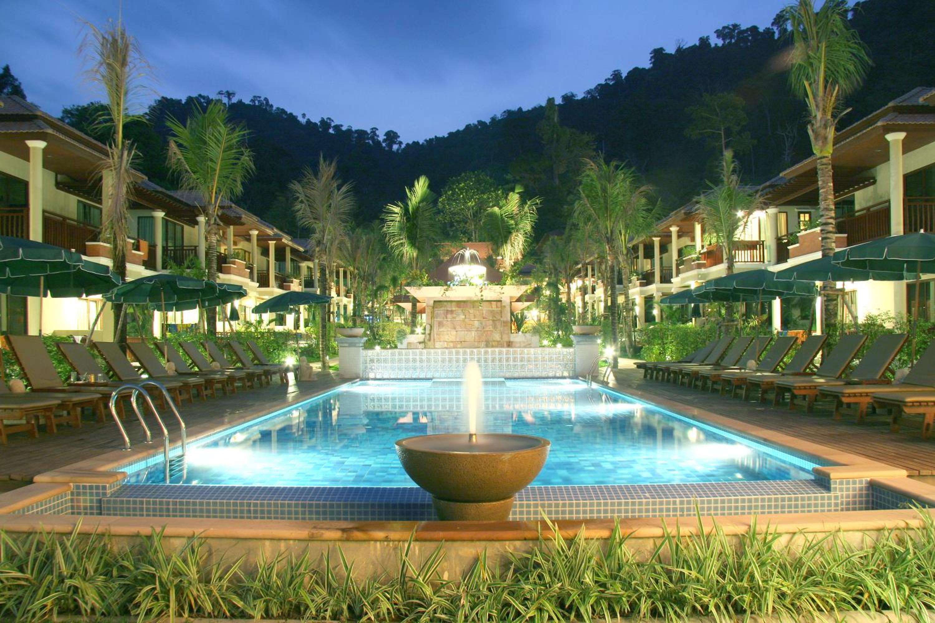 Khaolak Bayfront Resort