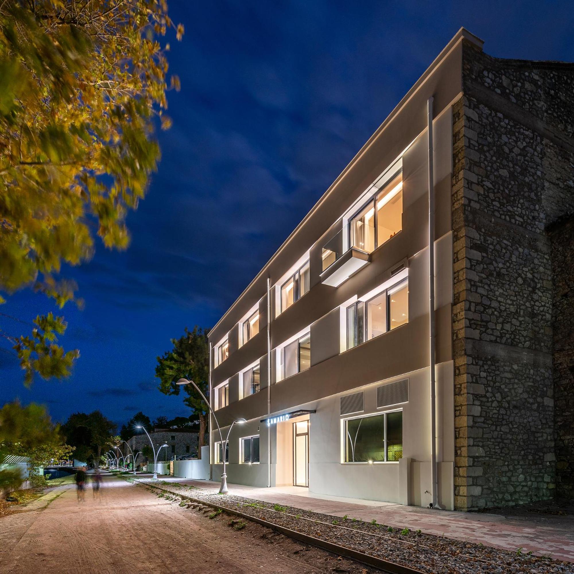 Hotel Amario Suites Hotel - Image 1