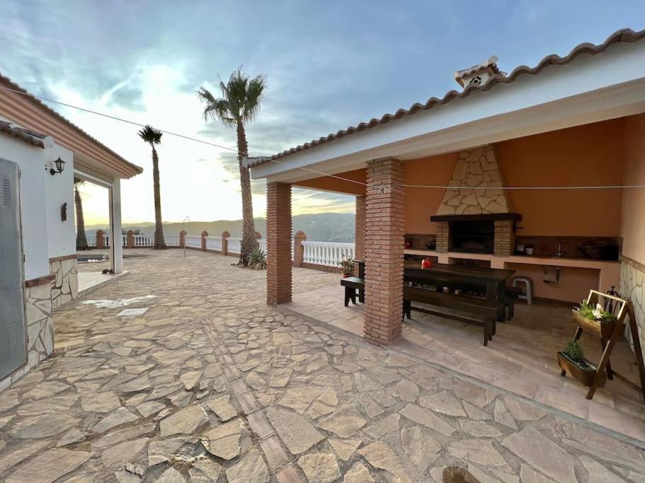CasaBlanca Villa Rural con piscina y barbacoa
