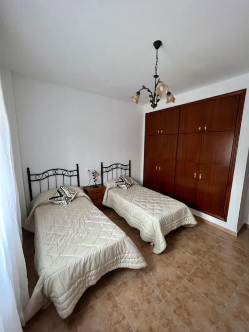 CasaBlanca Villa Rural con piscina y barbacoa