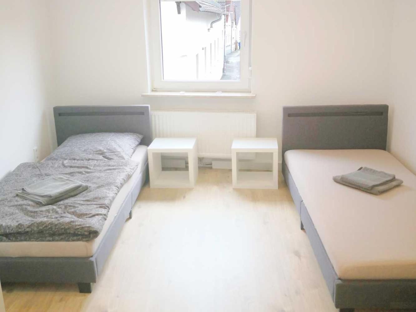 Spacious 6 Room Flat *Balcony & Terrace*