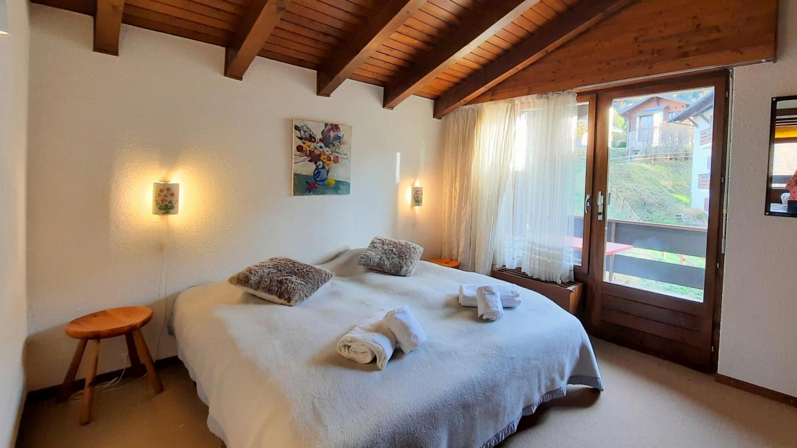 Charmant appartement au coeur de Vercorin view 3
