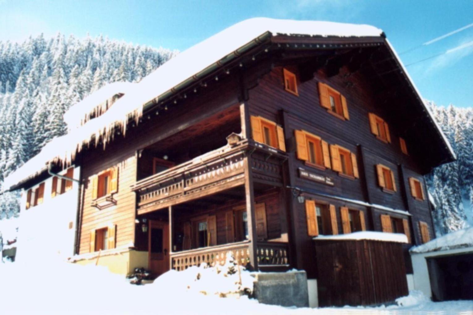 Haus Tschambräu