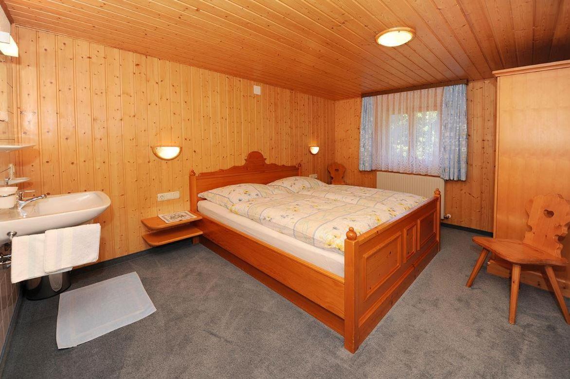 Haus Tschambräu