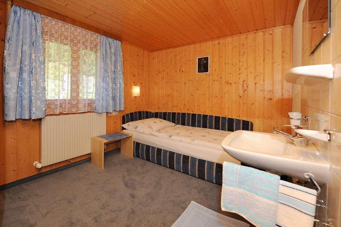 Haus Tschambräu