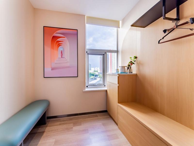 Hohhot Vacations - LanOu Hotel Hohhot New Town Moore City - Property Image 12