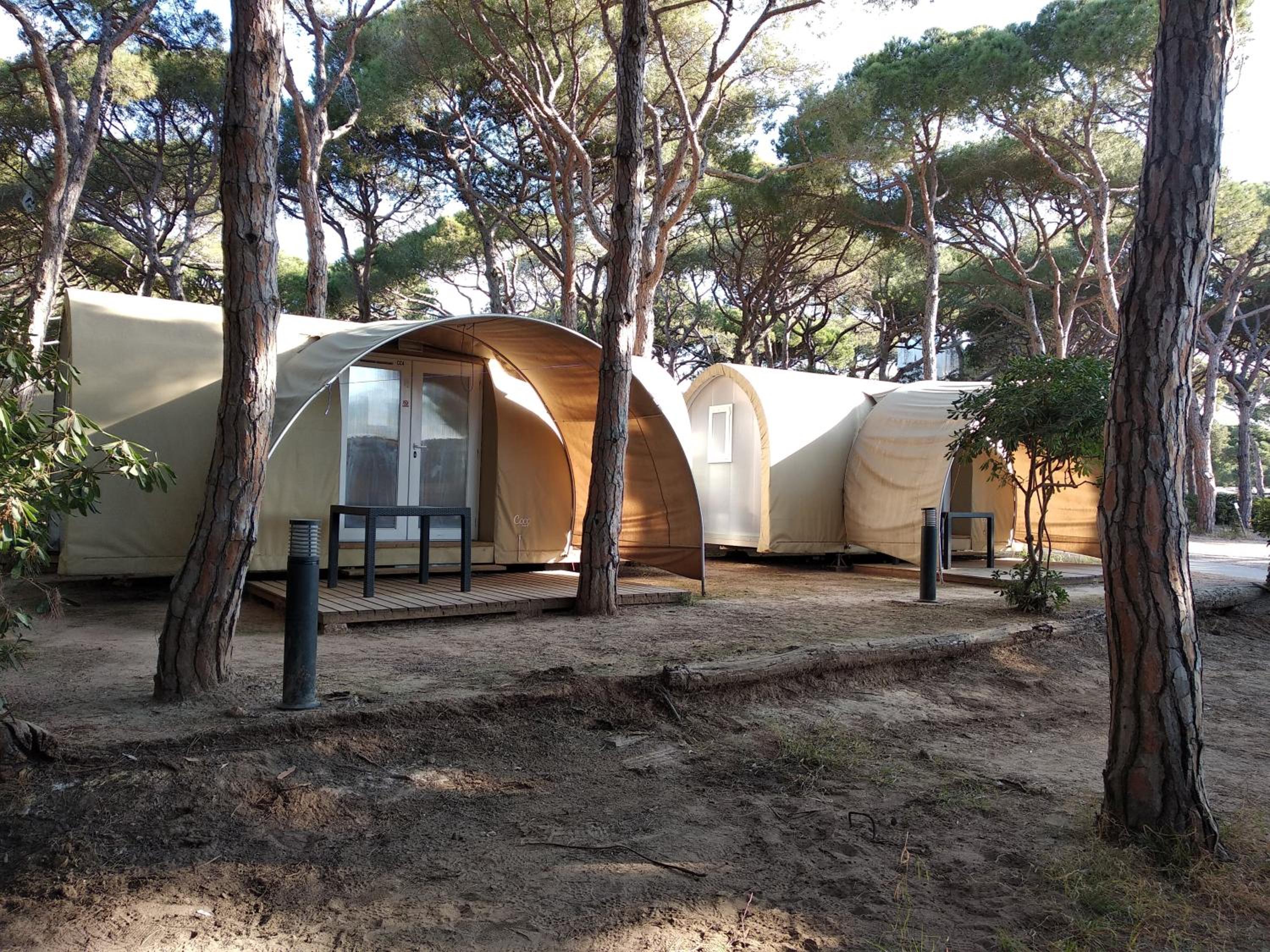 Tres Estrellas Barcelona by HolaCamp