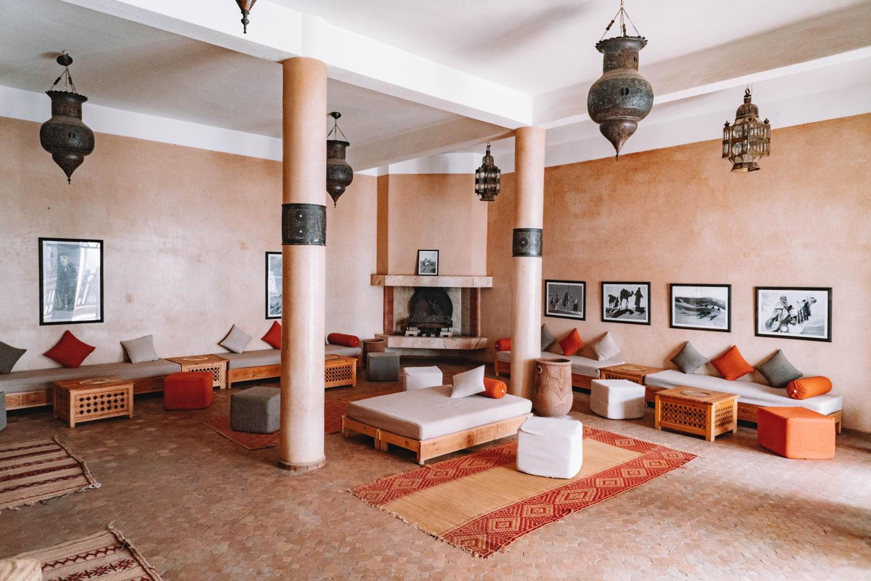 lounge