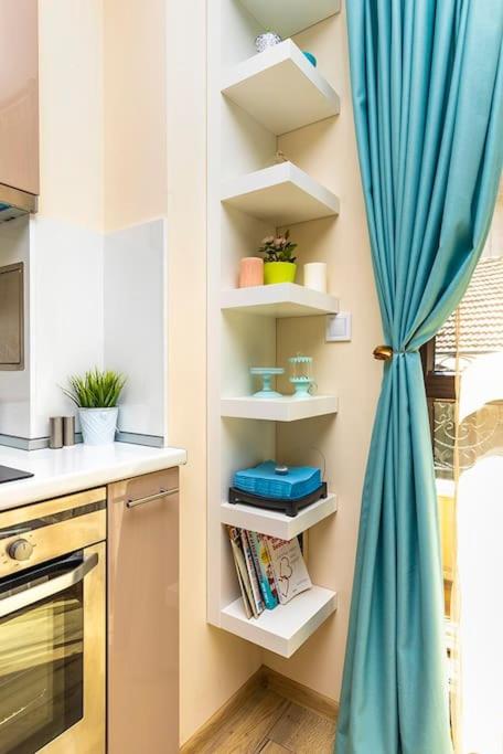 2BR apartment ,10 minutes walk to TOP Center