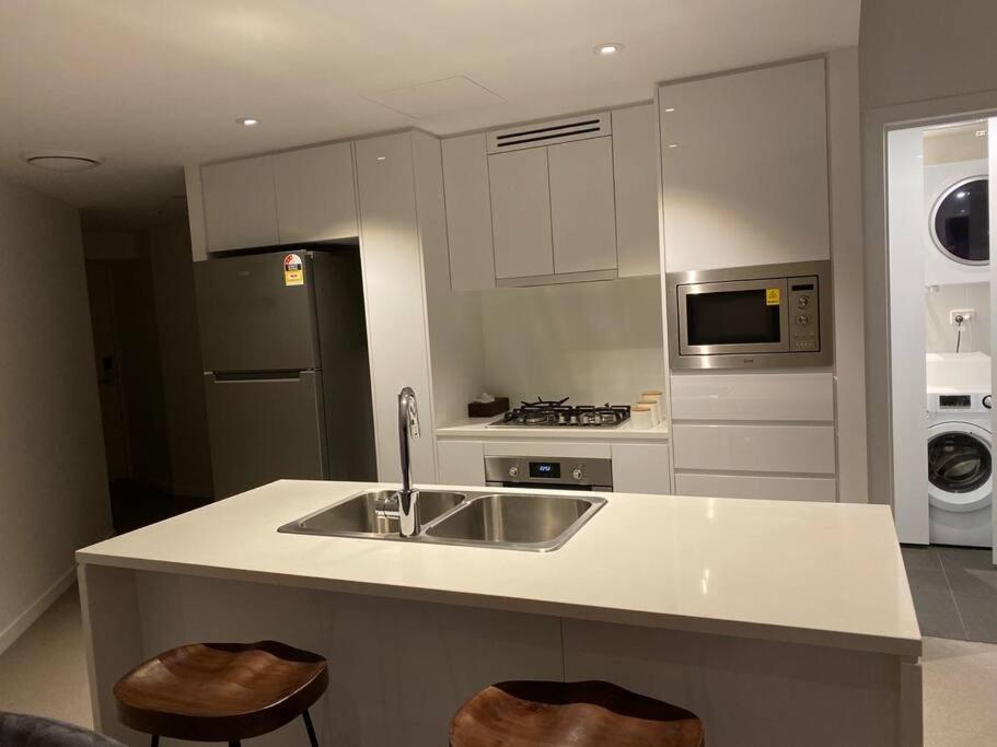 New! Great Value - Skytower center of CBD