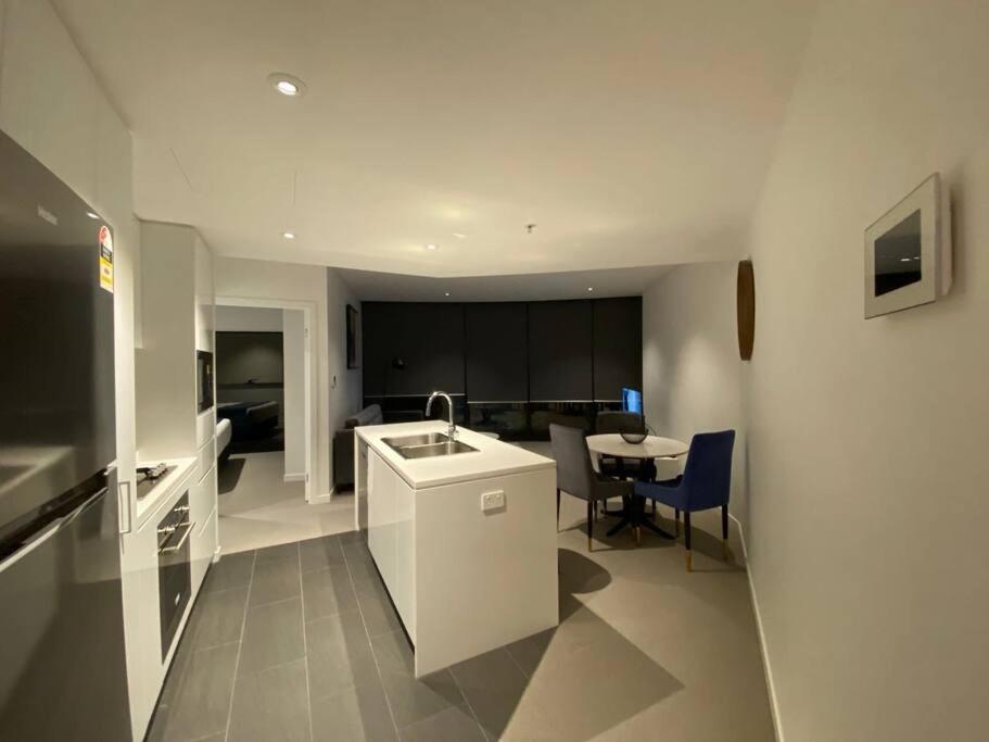 New! Great Value - Skytower center of CBD