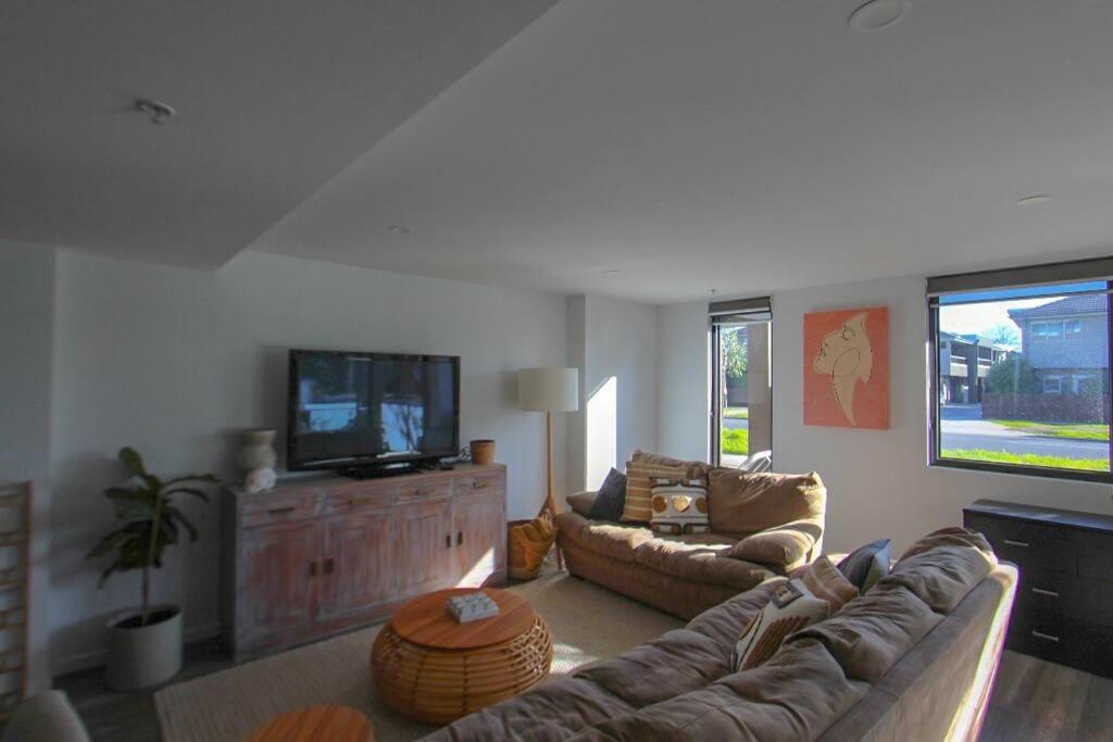 Boutique Heidelberg Heights 2BR apartment - G01