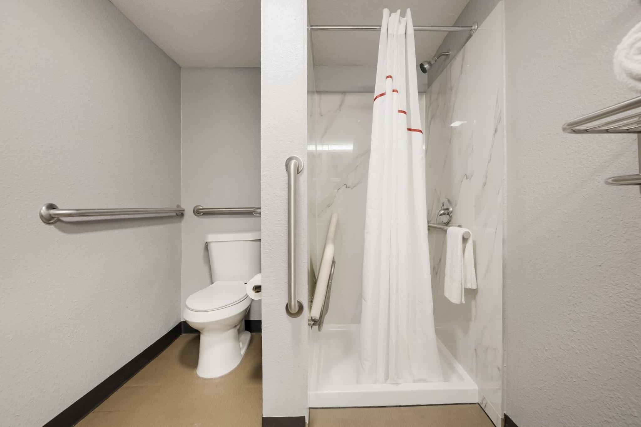 Red Roof Inn Alexandria, LA - Property Image 34