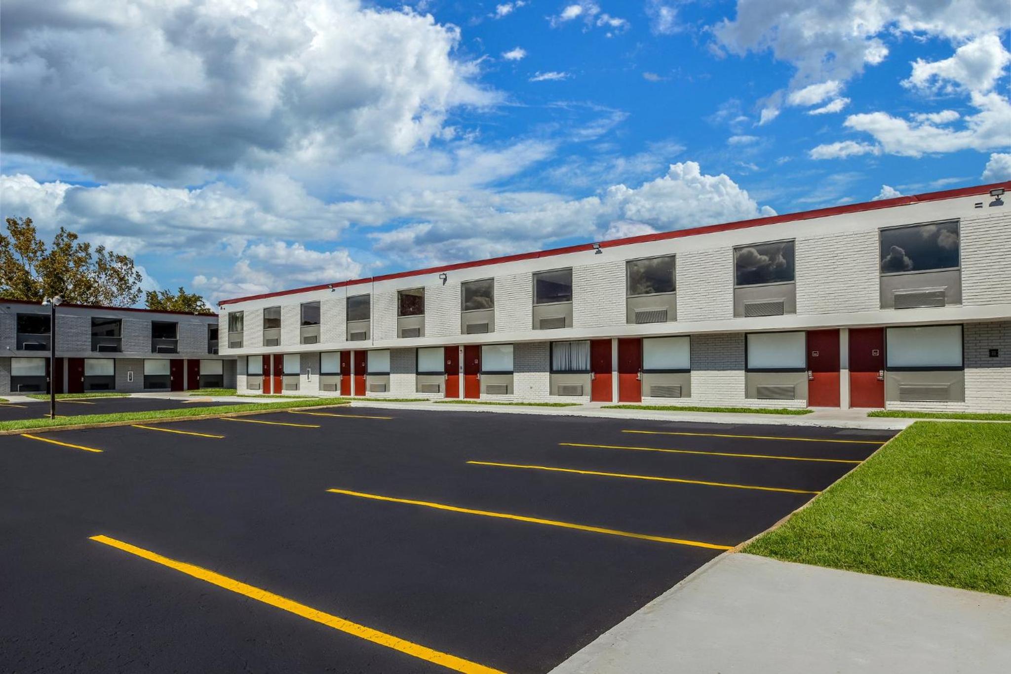 Red Roof Inn Alexandria, LA - Property Image 40