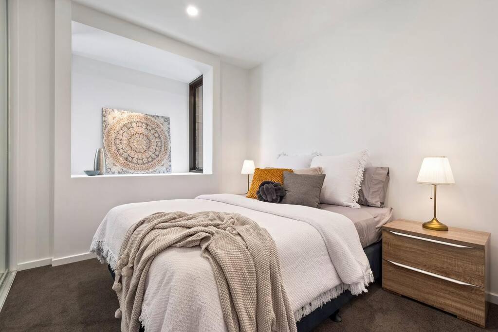 Boutique Heidelberg Heights 2BR Apartment 105