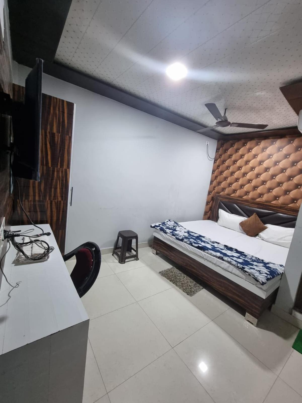 Hotel Shanti Grand Inn view 5