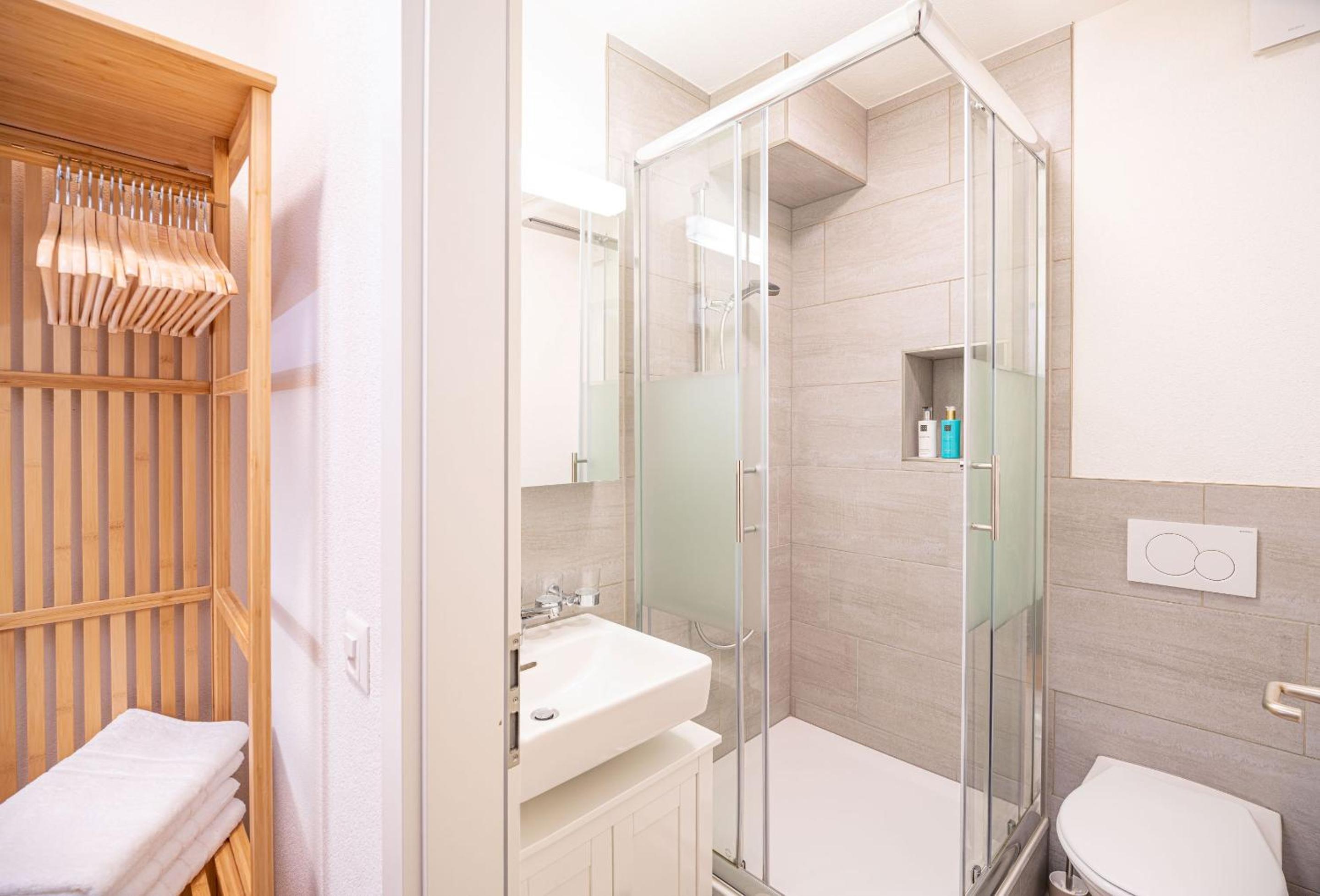one bedroom apartment in trendy Zurich West