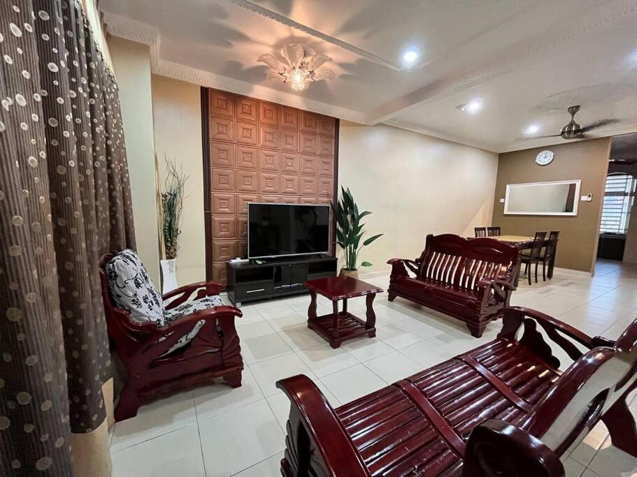 Grand Homestay Kulim 4-Bedroom photo 4