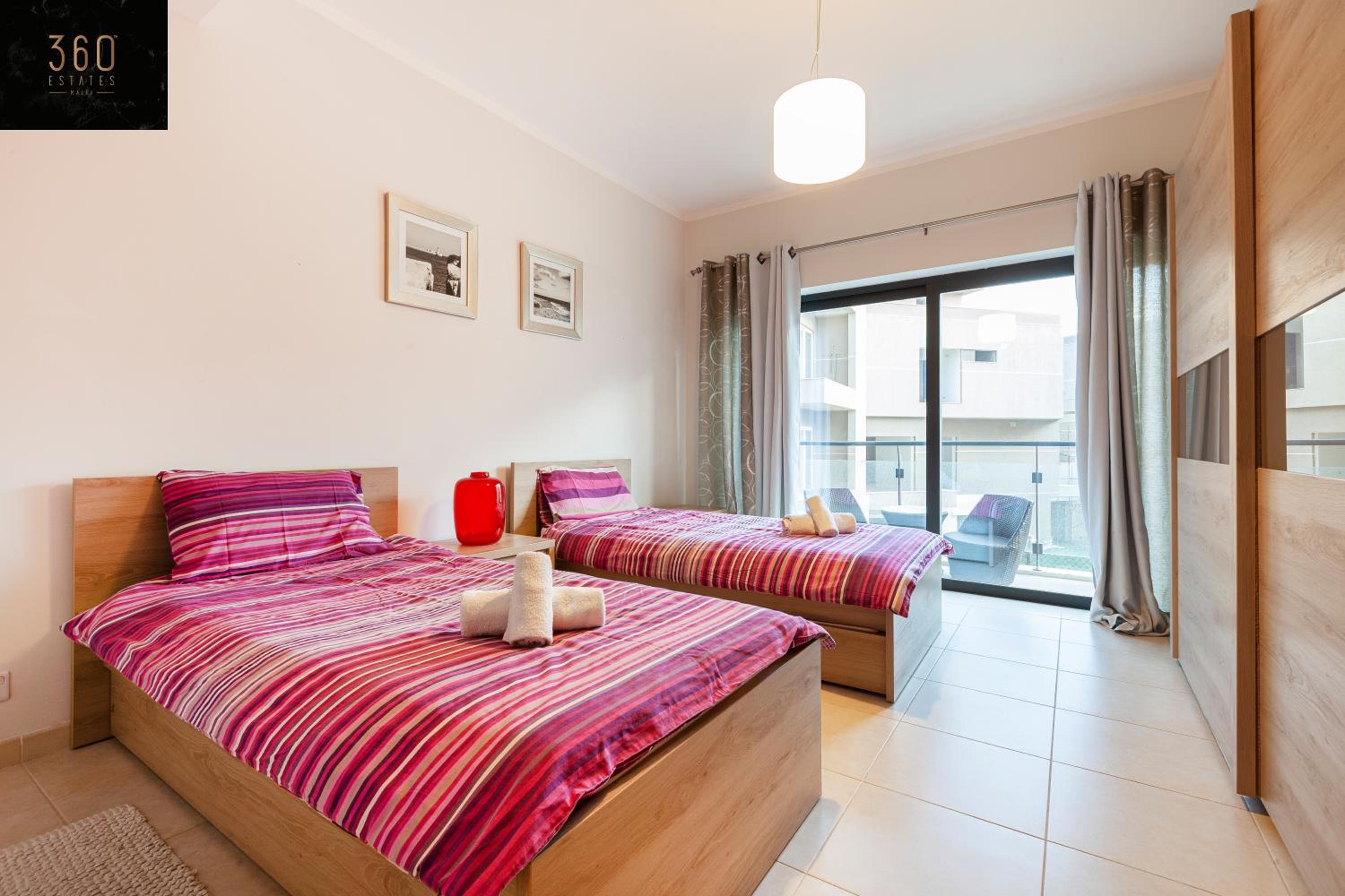 Pender LUX Complex - 3BR Unit with Private Parking by 360 Estates photo 4