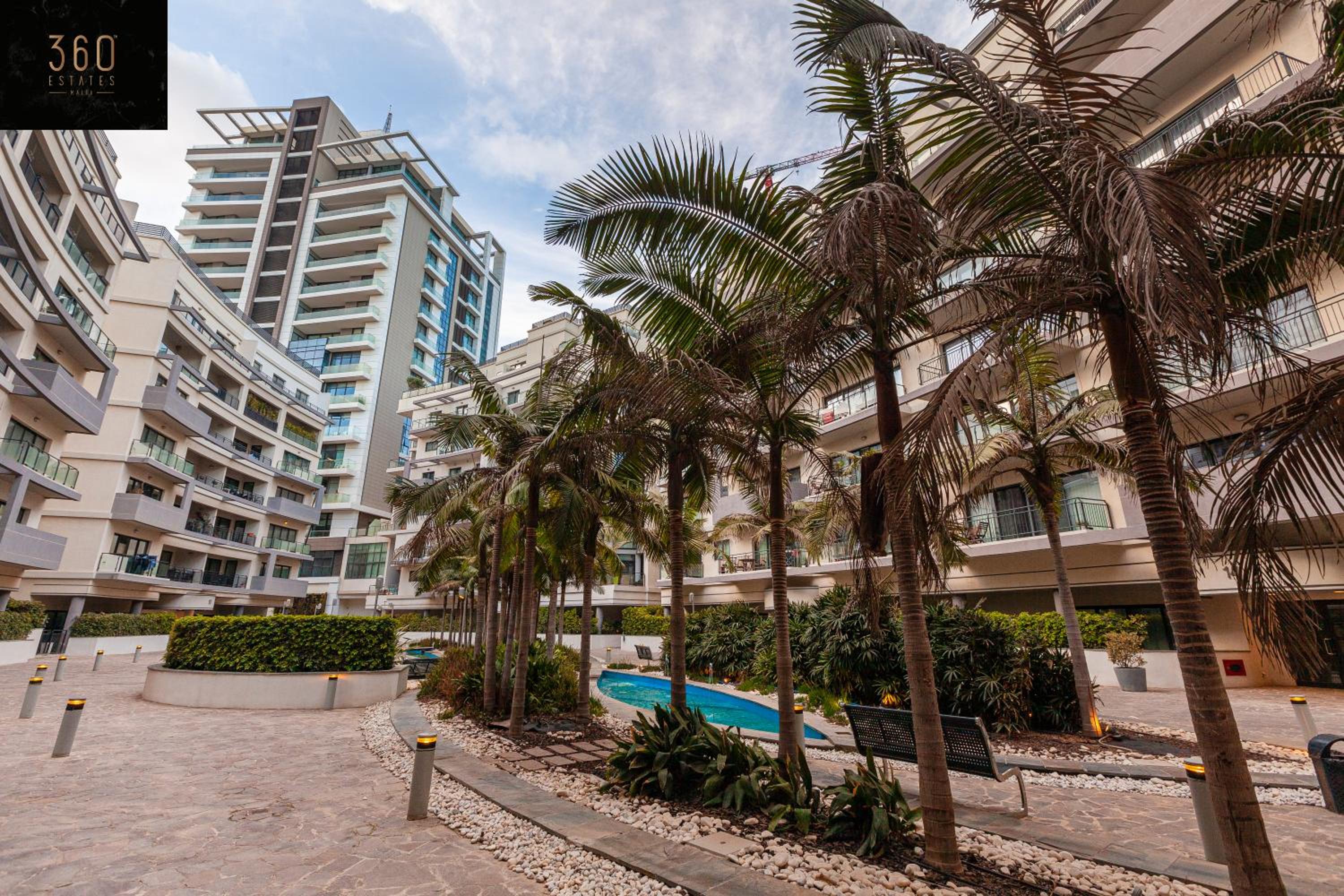 Pender LUX Complex - 3BR Unit with Private Parking by 360 Estates photo 5