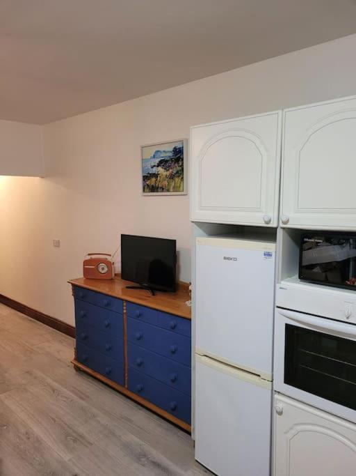 Murray's Lodge: Self-Catering Accommodation. en Cavan — kitchen