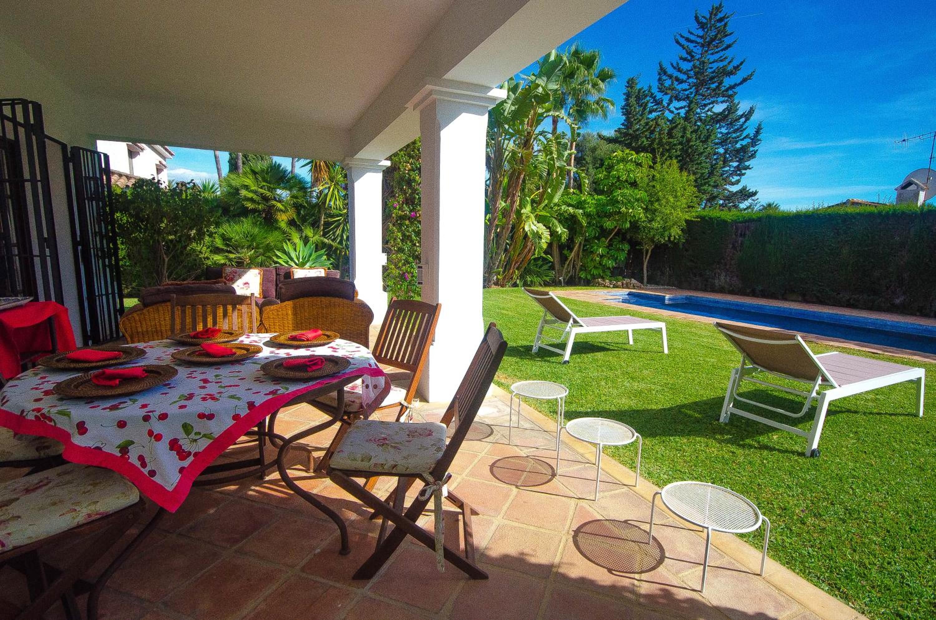 VILLA DEL MAR- Private swimming pool next to the beach view 4