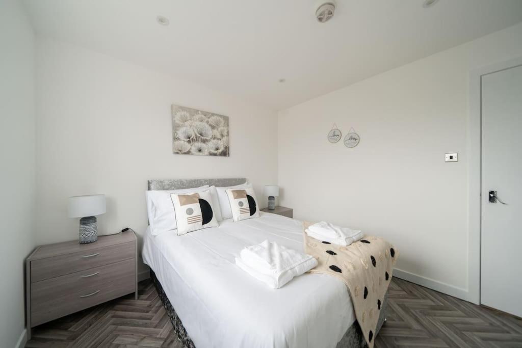 Links Loft -2 bed apartment minutes from Aberdeen beach view 2