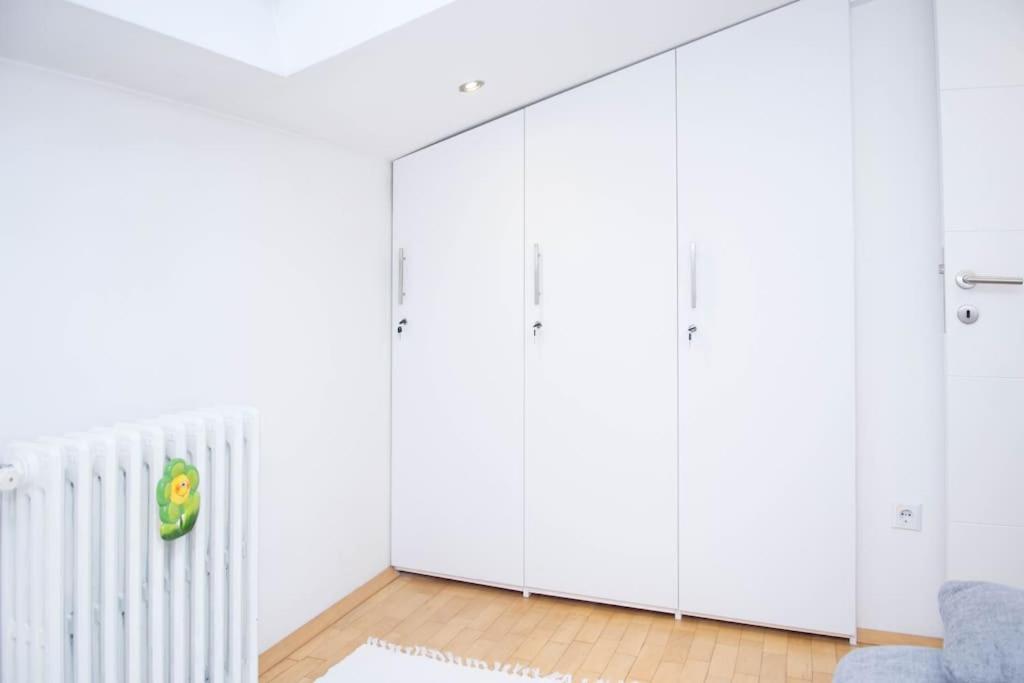 Lovely 2BDR Loft Apartment