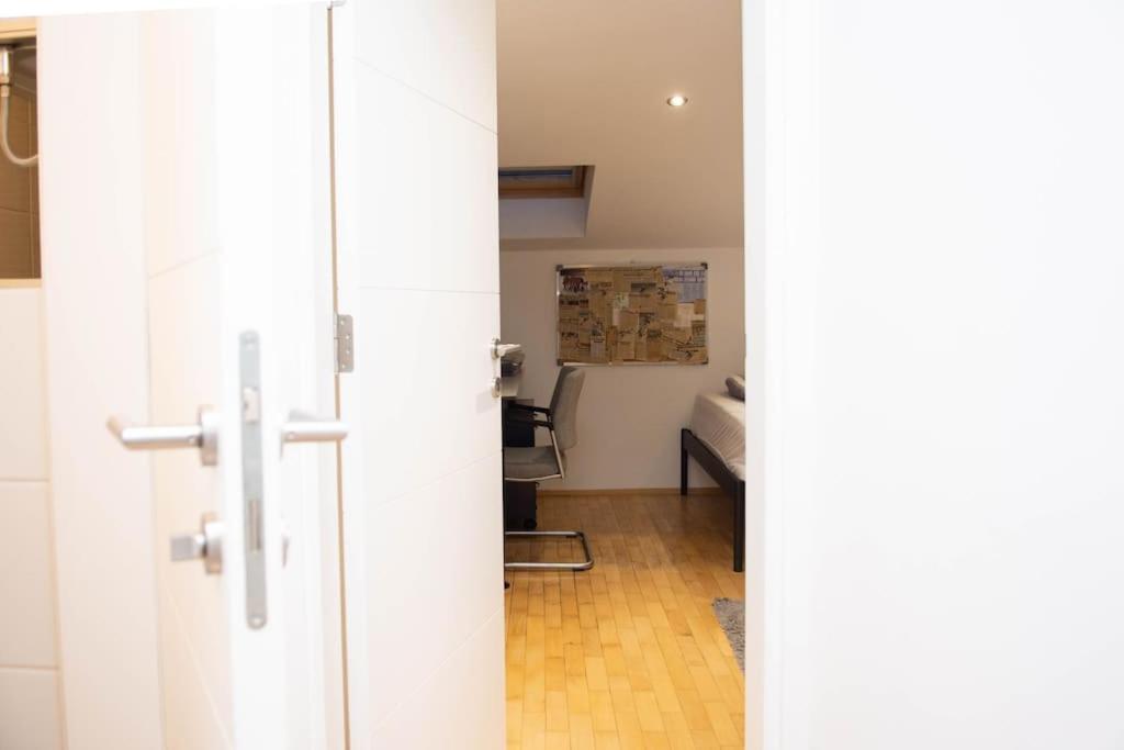 Lovely 2BDR Loft Apartment